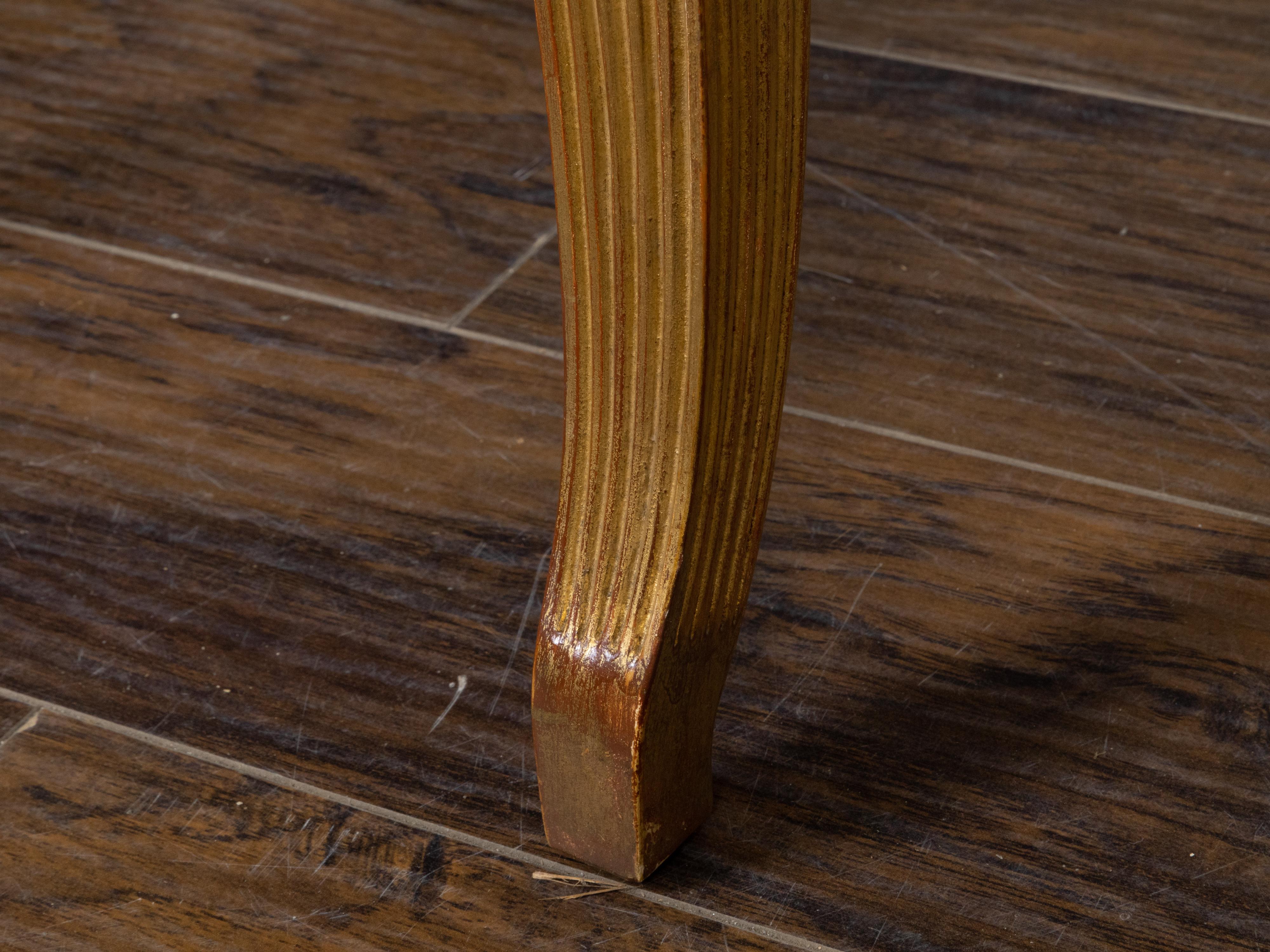 Paire de tabourets en bois doré de style directoire français du milieu du siècle avec tapisserie neuve en vente 2