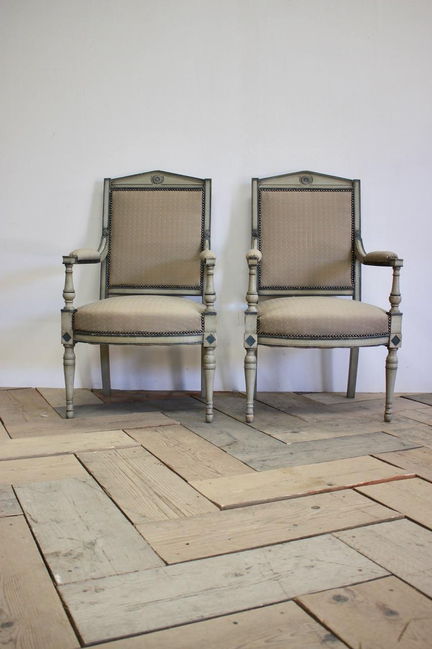 Pair of French Directoire Style Painted Fauteuils In Good Condition In Gloucestershire, GB