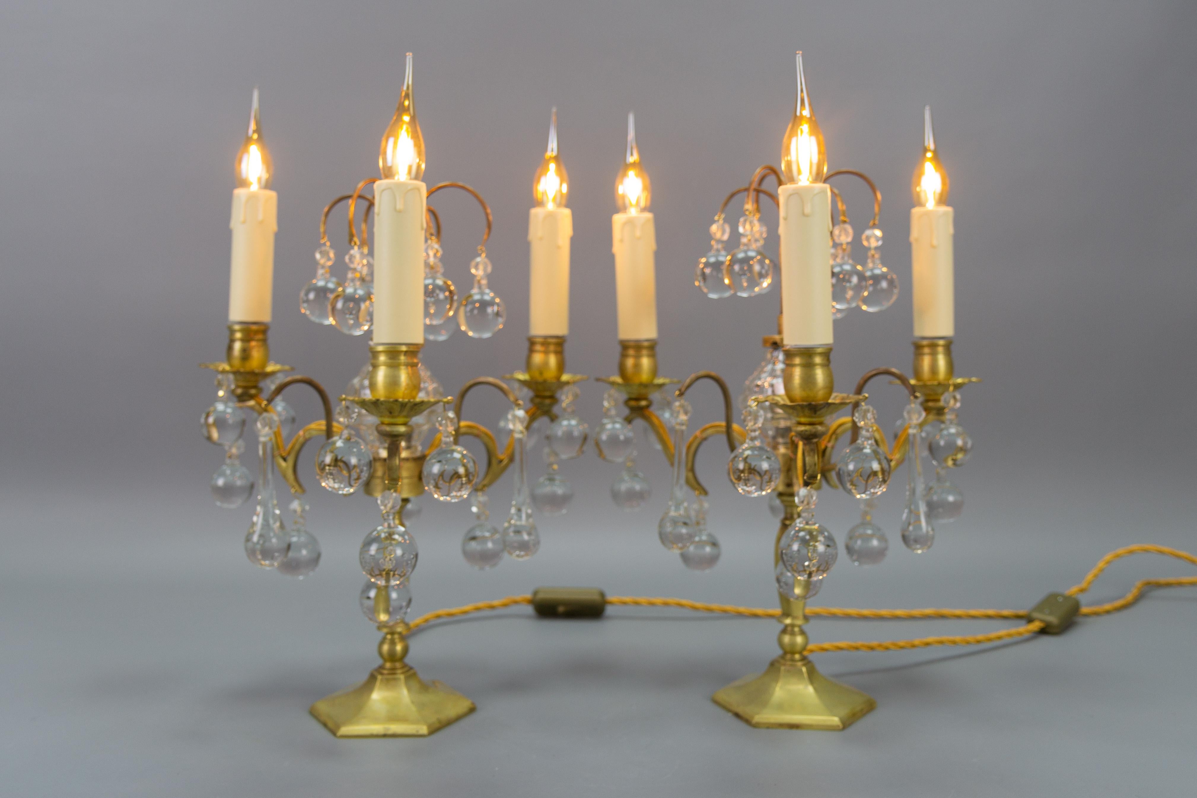 Pair of French Early 20th Century Brass and Crystal Girandoles Table Lamps For Sale 1