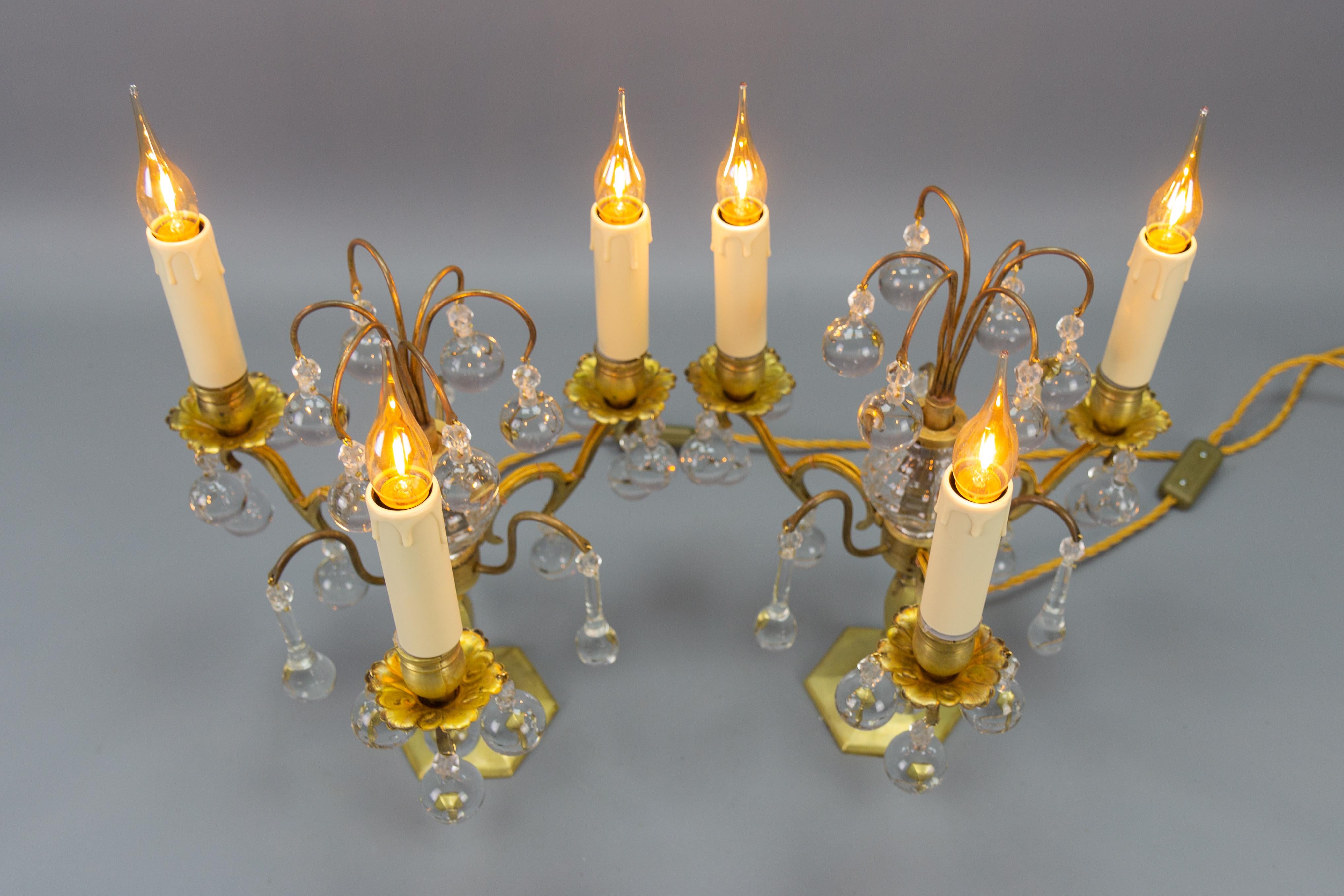 Pair of French Early 20th Century Brass and Crystal Girandoles Table Lamps For Sale 4