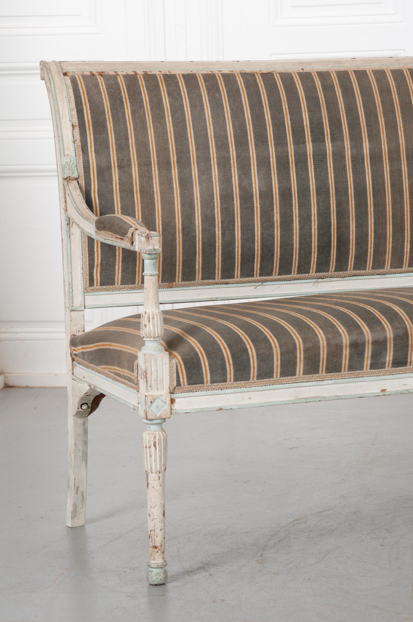 Pair of French Early 20th Century Painted Directoire-Style Banquettes In Good Condition In Baton Rouge, LA