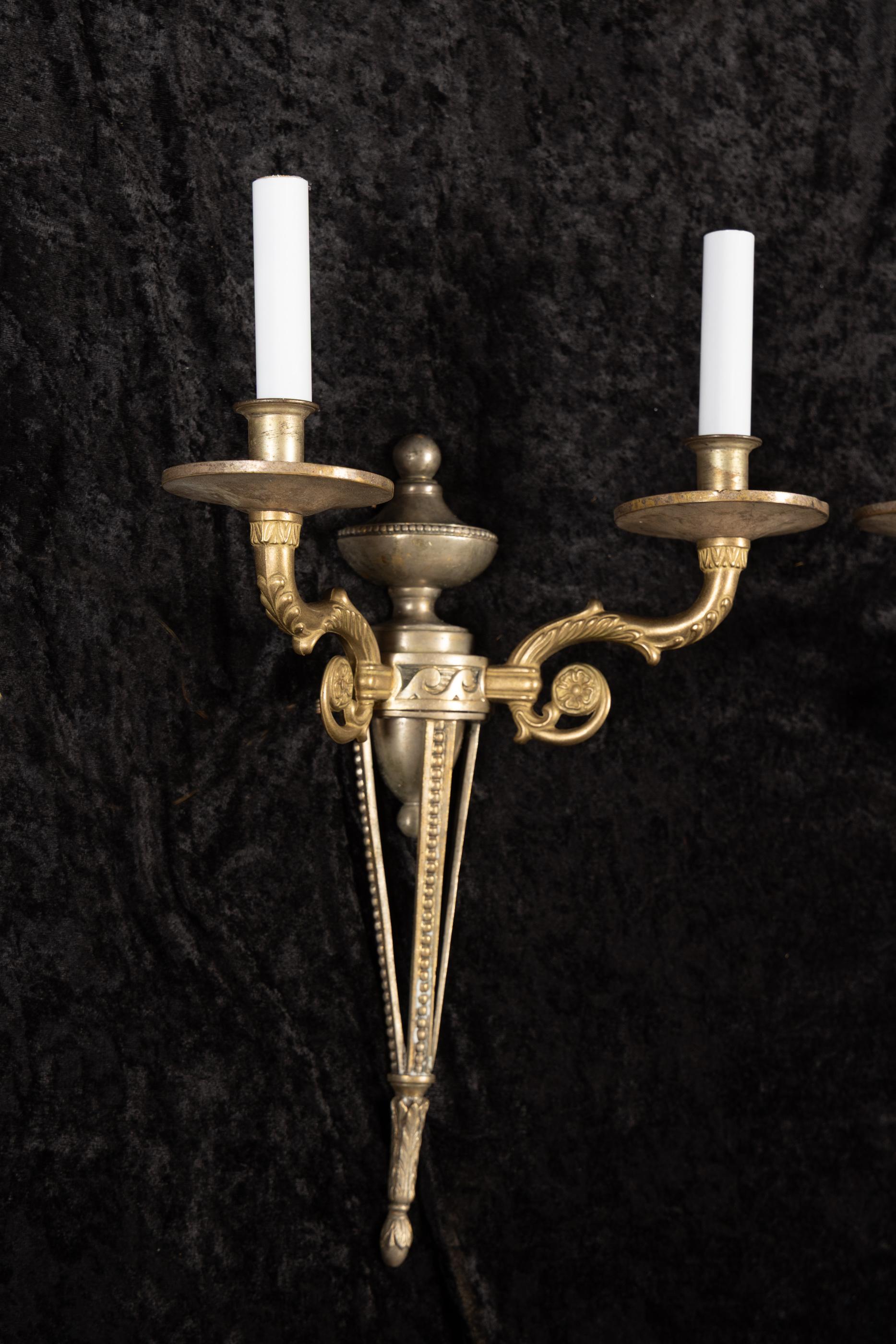 Pair of French Early 20th Century Two Tone Sconces Bronce en venta