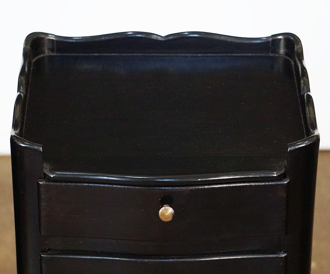 20th Century Pair of French Ebonized Black Night Stands or Bedside Tables with Cabriole Legs