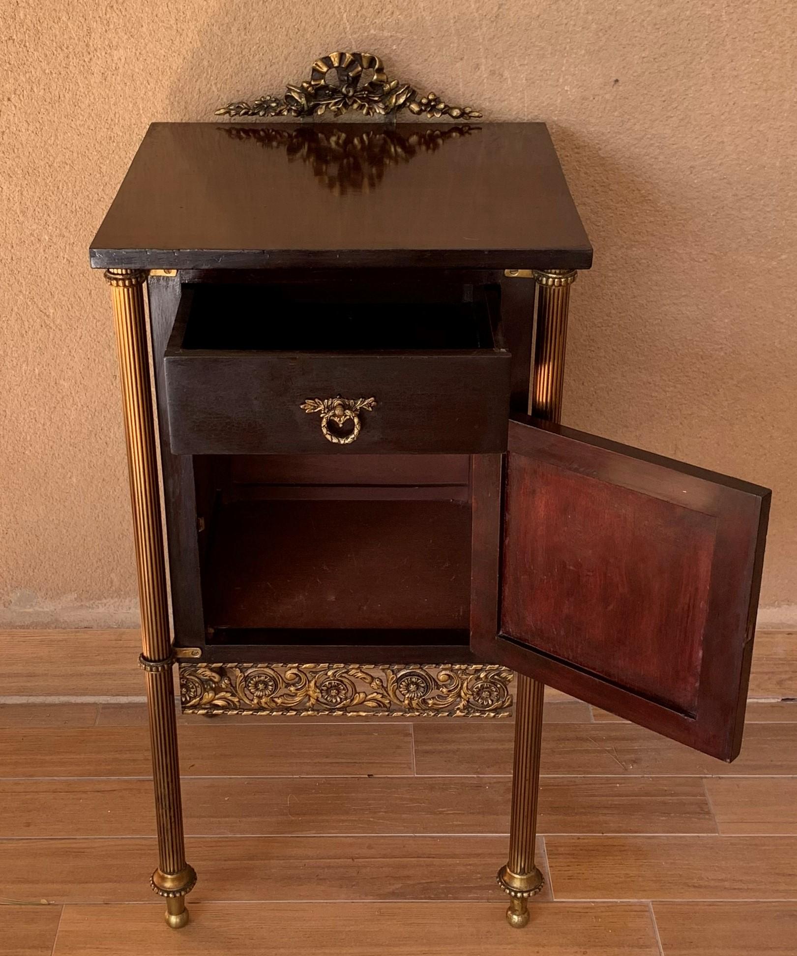 20th Century Pair of French Ebonized Mahogany Nightstands with Fluted Bronze Columns For Sale