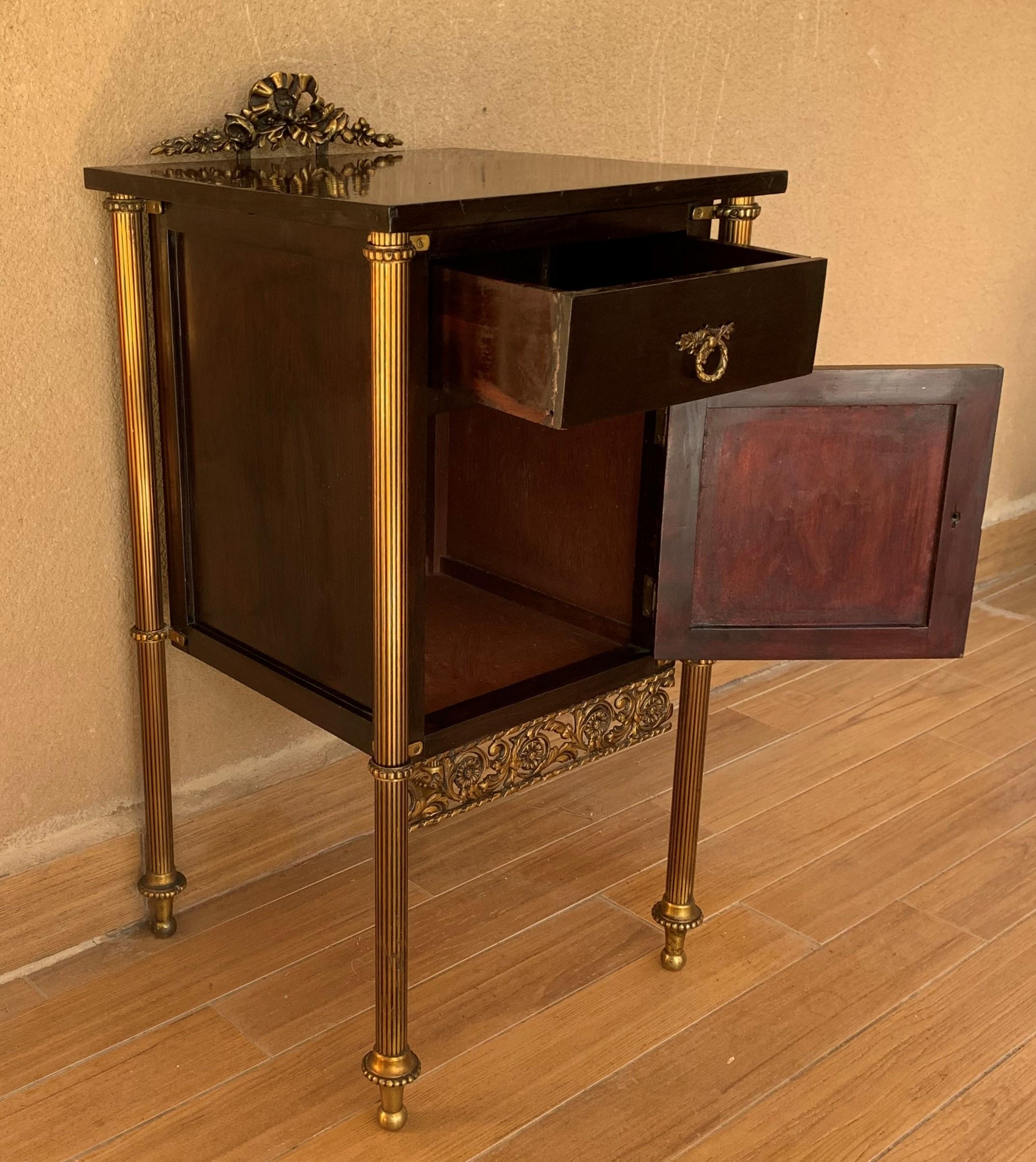 Pair of French Ebonized Mahogany Nightstands with Fluted Bronze Columns For Sale 1