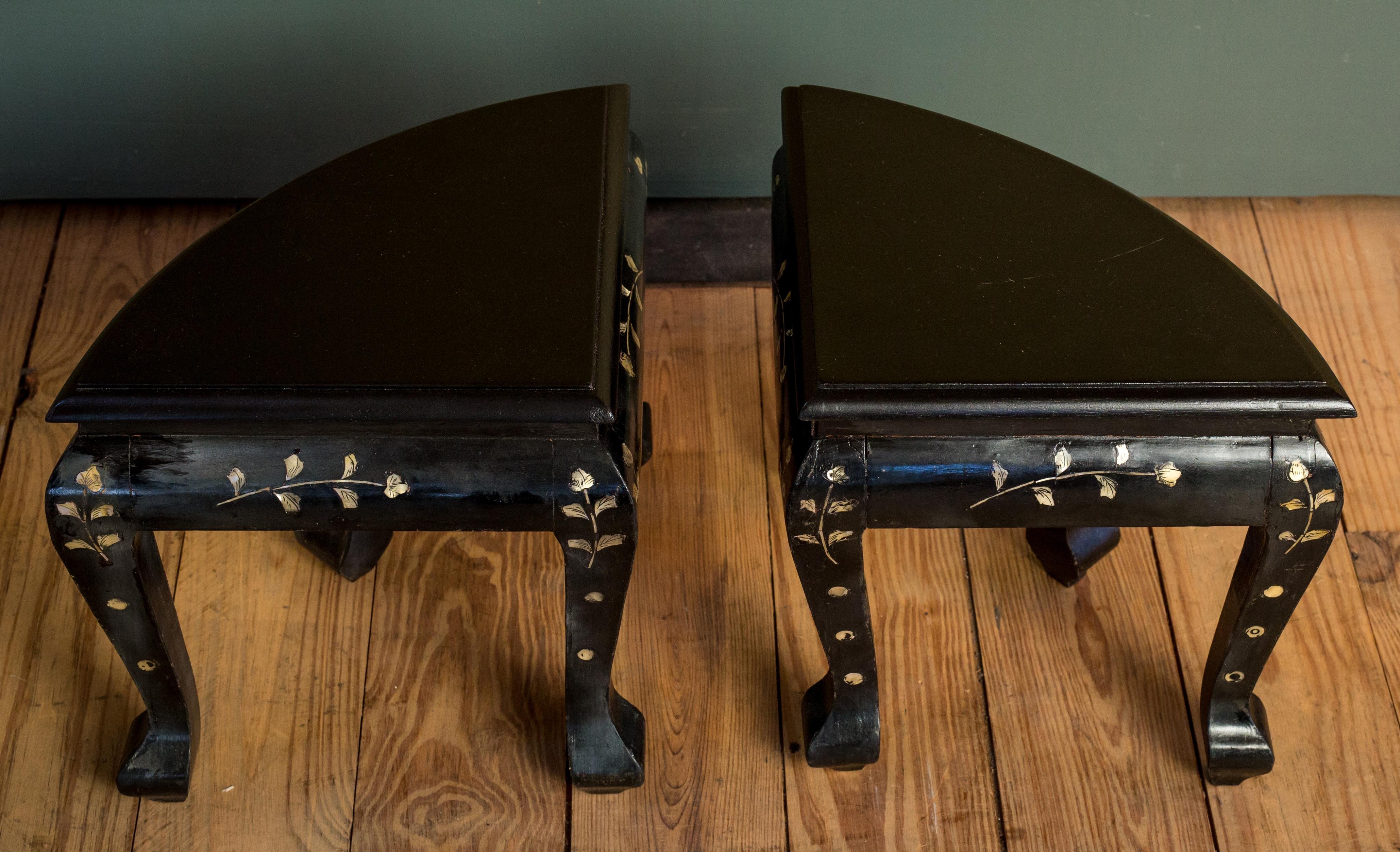 Pair of French Ebonized Stools In Good Condition In Houston, TX