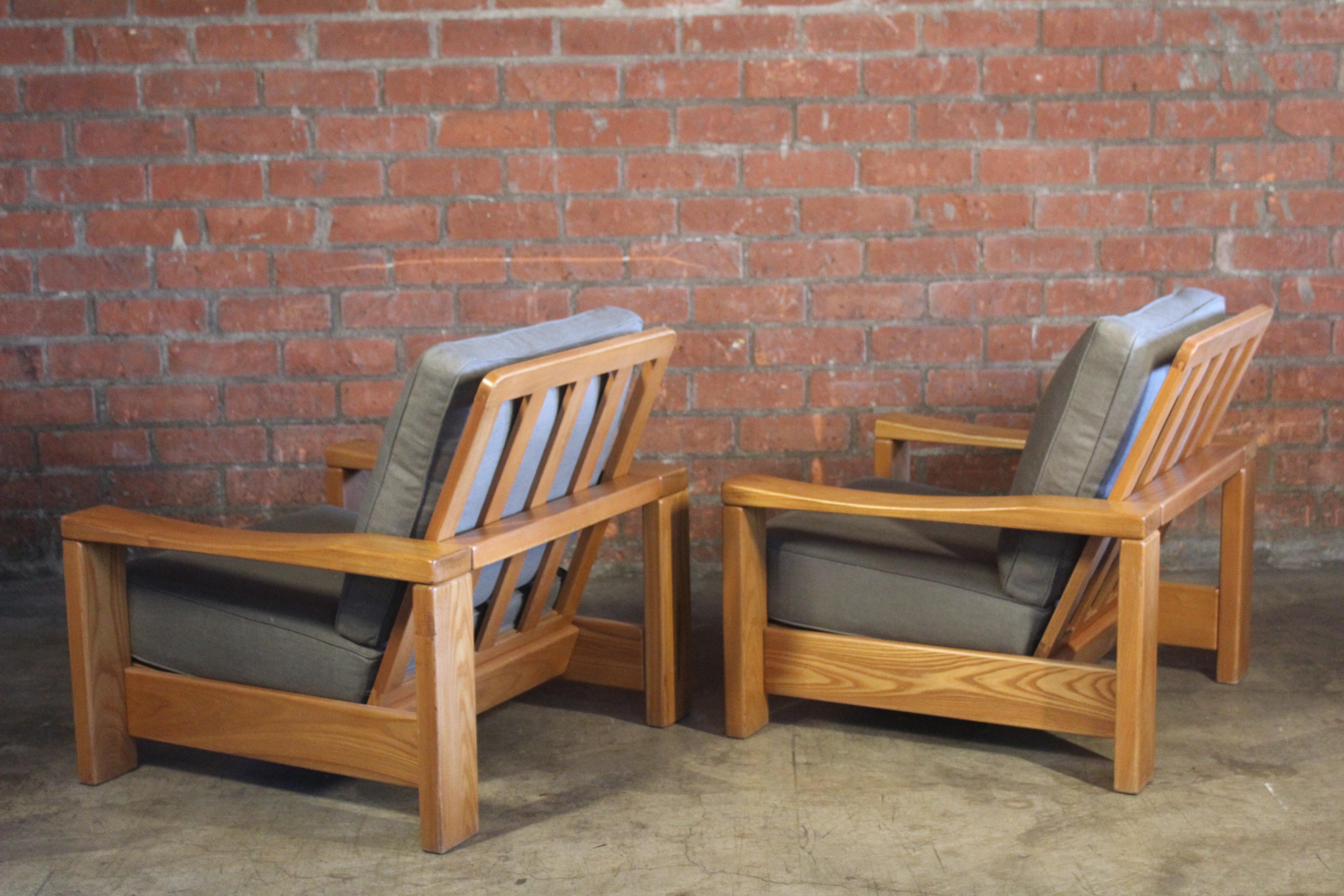 Pair of French Elm Wood Lounge Chairs, 1970s 9