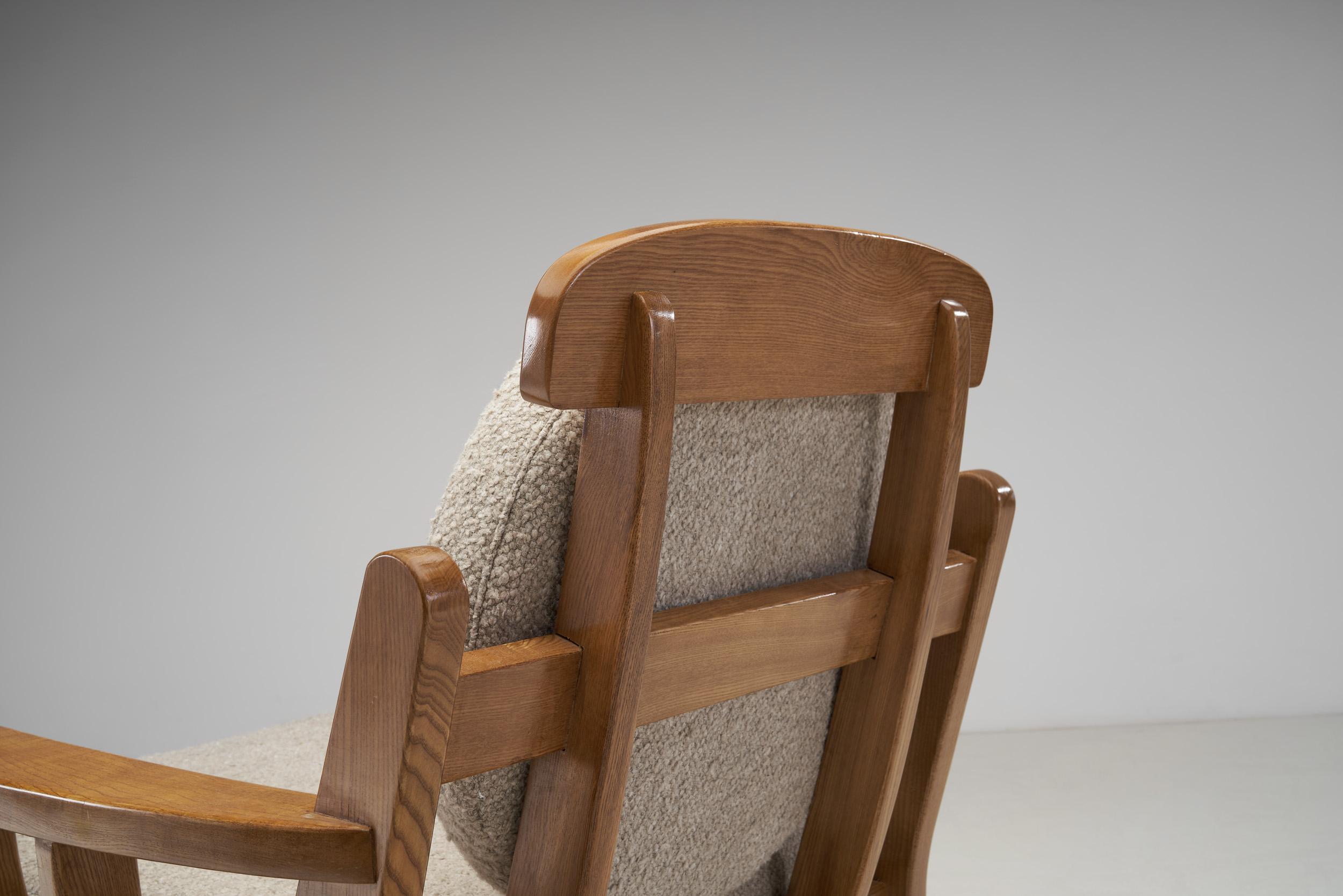 Paire de chaises longues en bois d'orme français par Maison Regain, France 1970 en vente 5