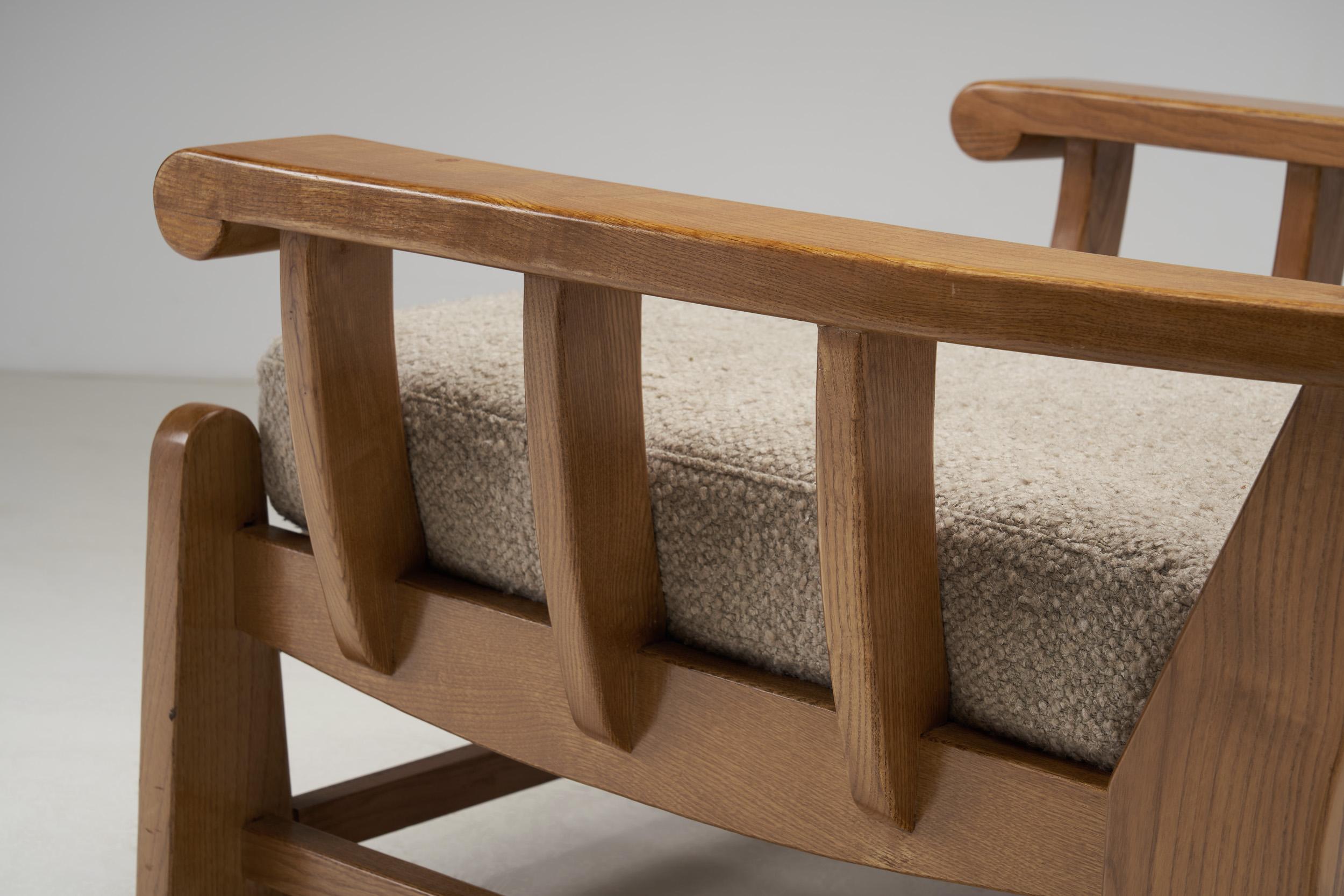 Paire de chaises longues en bois d'orme français par Maison Regain, France 1970 en vente 8
