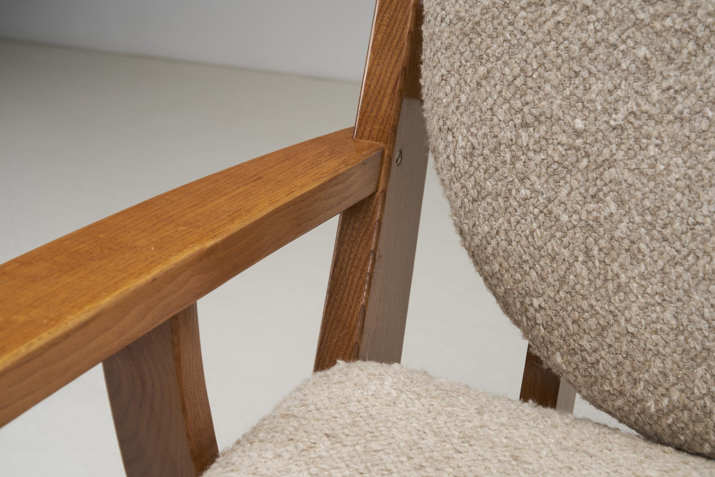 Paire de chaises longues en bois d'orme français par Maison Regain, France 1970 en vente 2