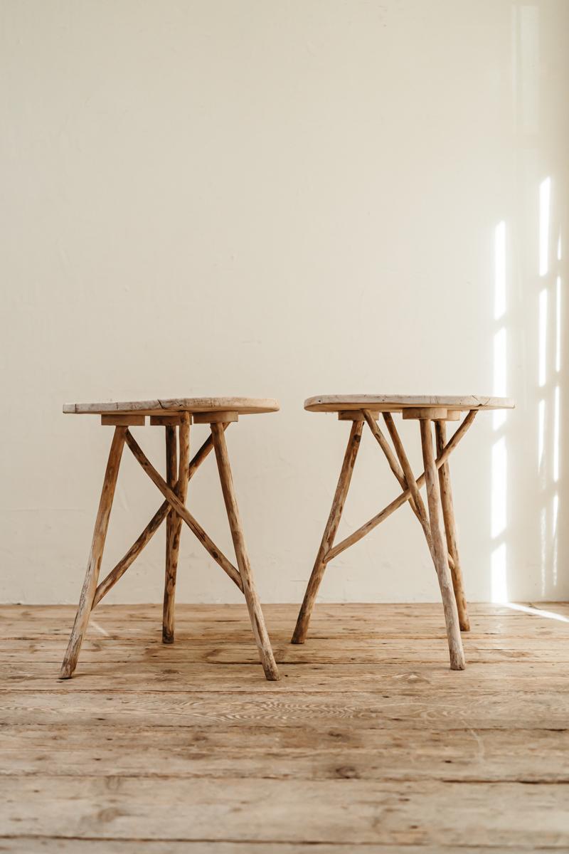 Orme Paire de tables en bois d'orme français en vente