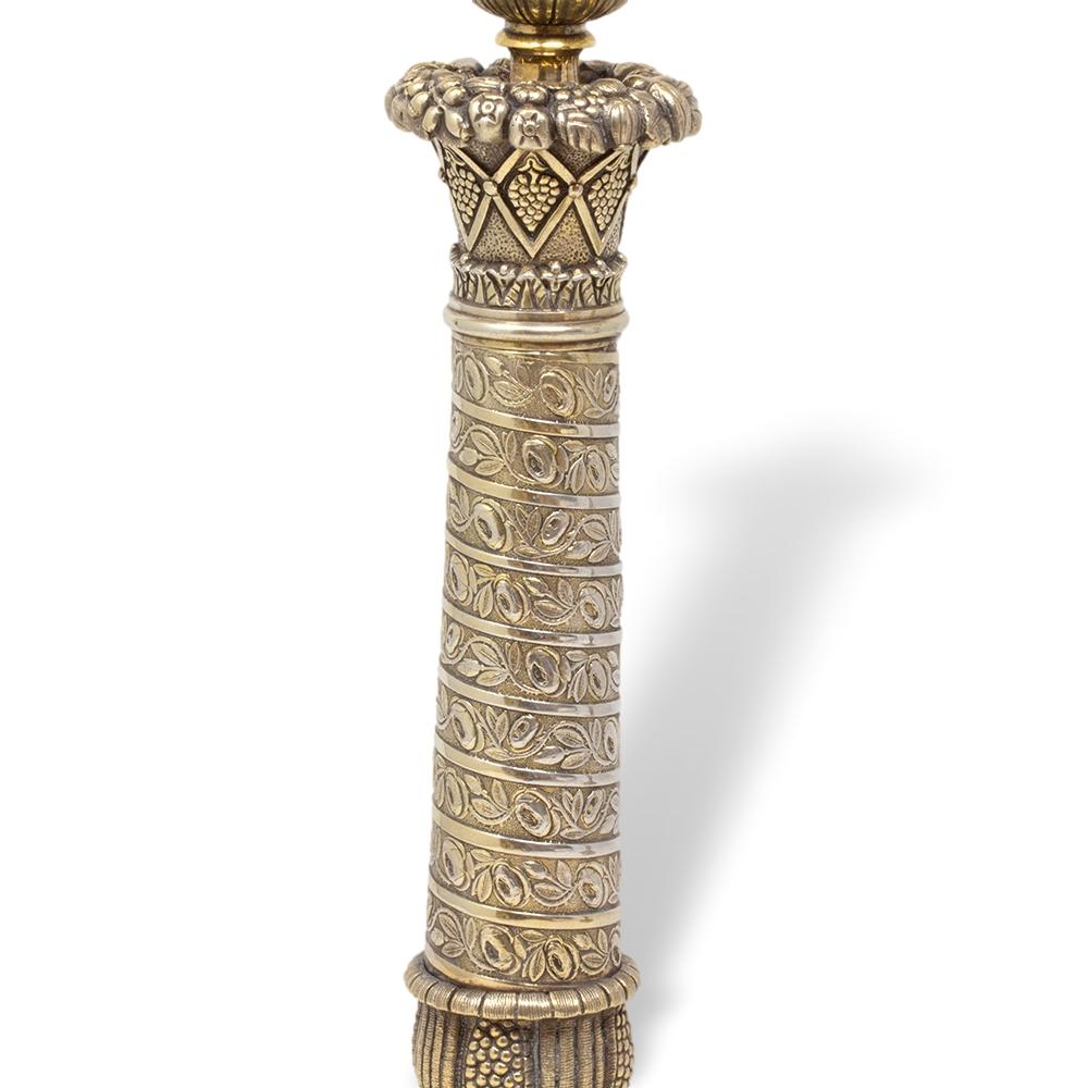 Paar französische Empire-Kronleuchter aus Bronze und vergoldetem Quecksilber im Angebot 4