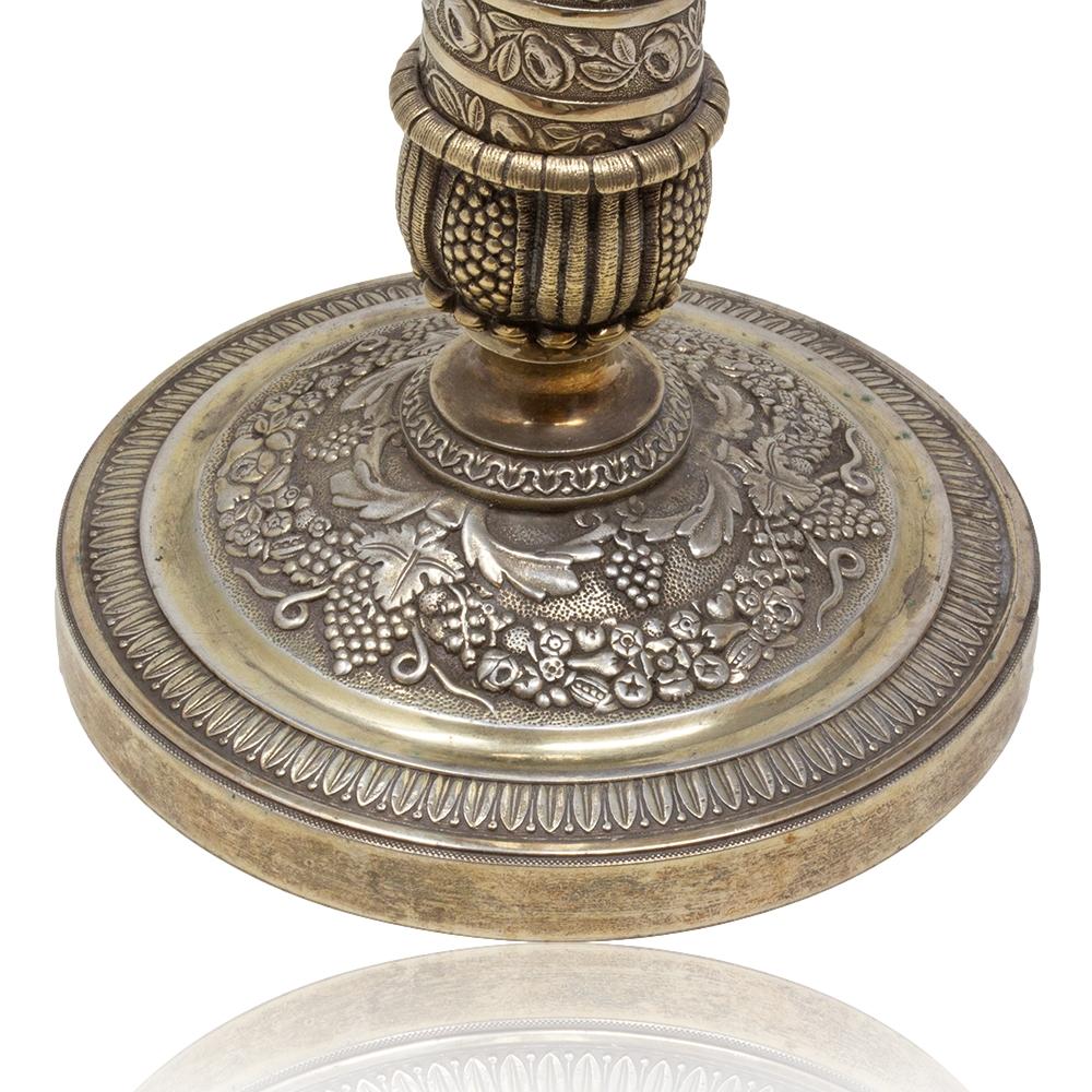 Paar französische Empire-Kronleuchter aus Bronze und vergoldetem Quecksilber im Angebot 6