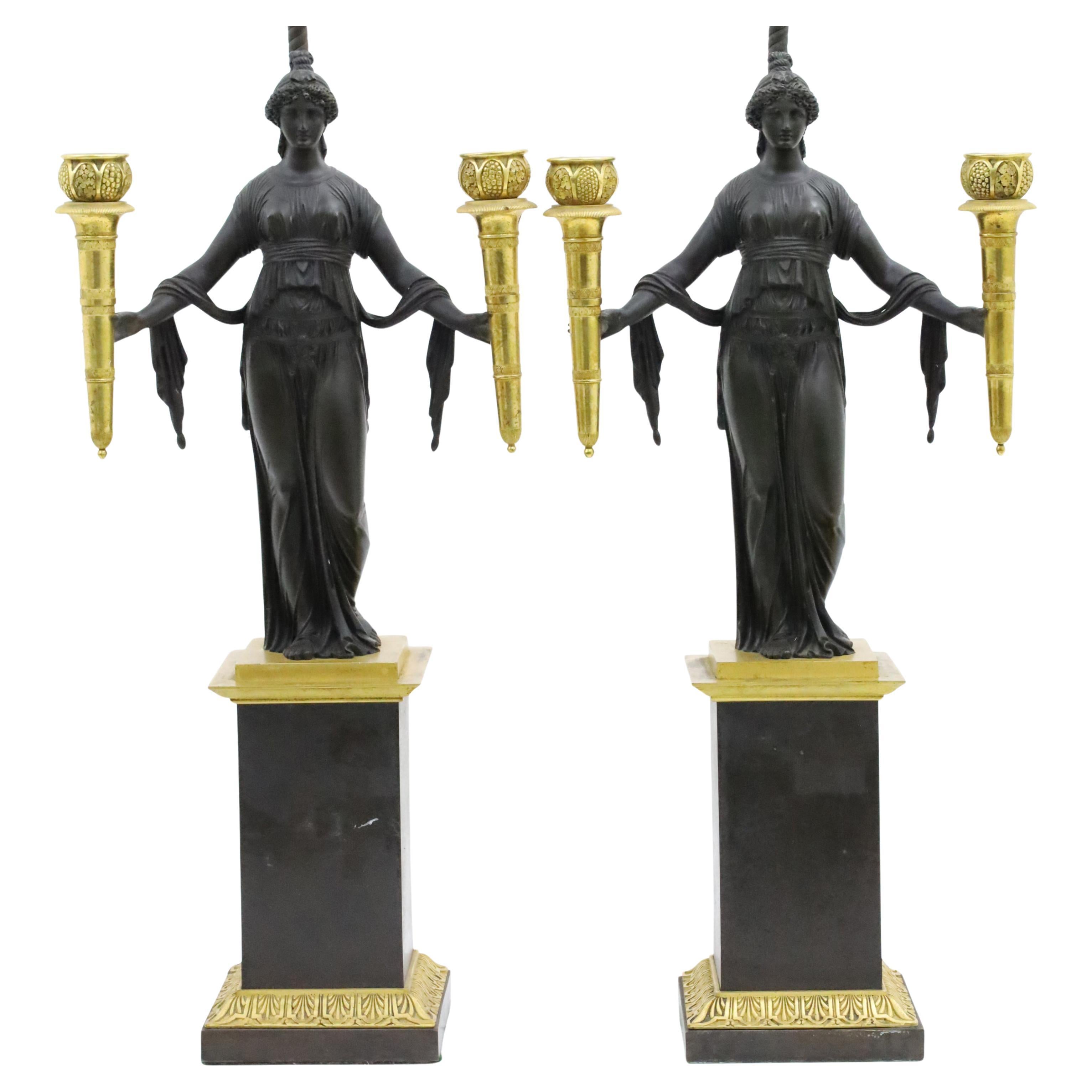 Paire de candélabres Empire français en bronze