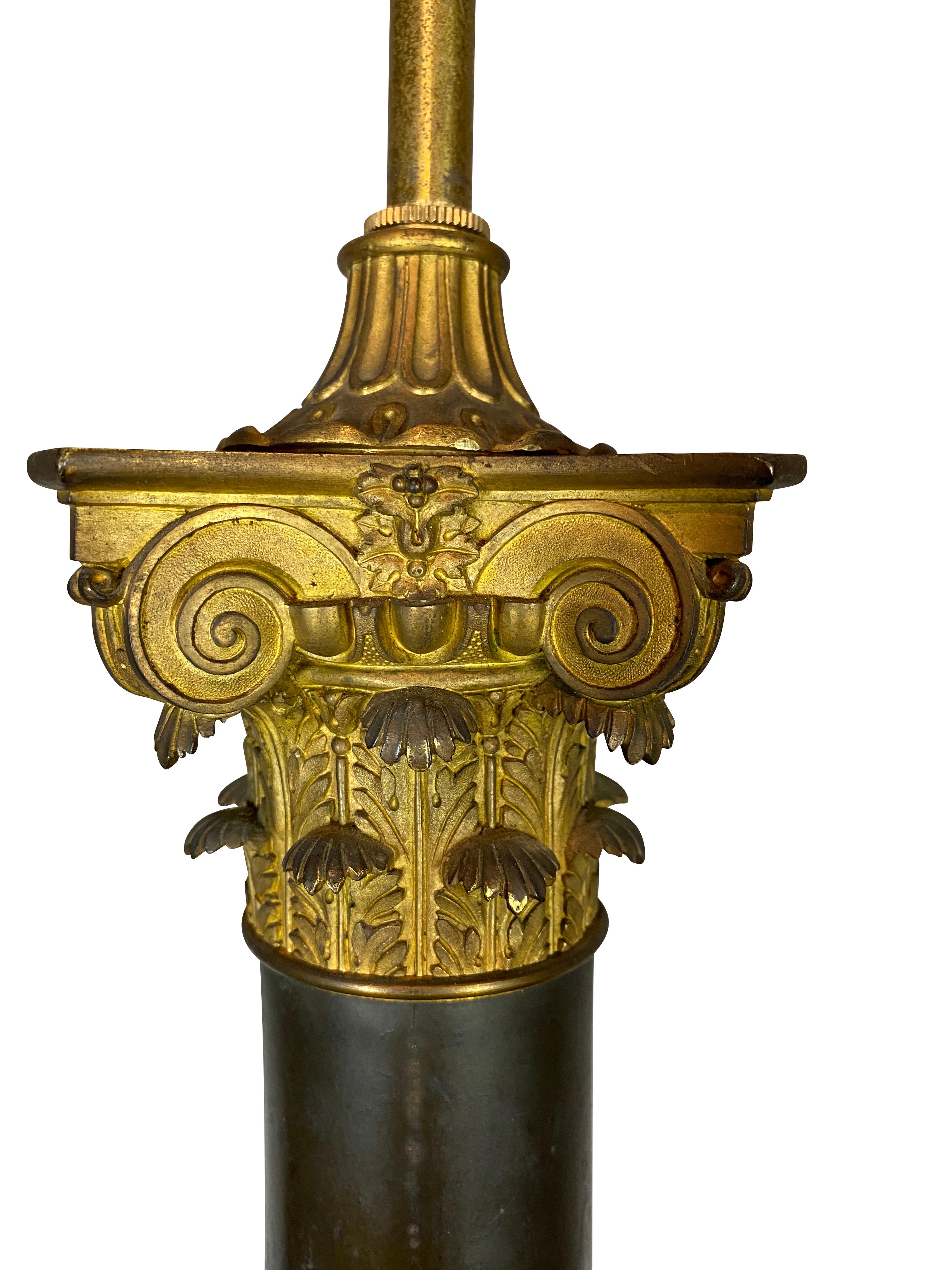 Paar französische Empire-Tischlampen aus Bronze im Zustand „Gut“ in Essex, MA