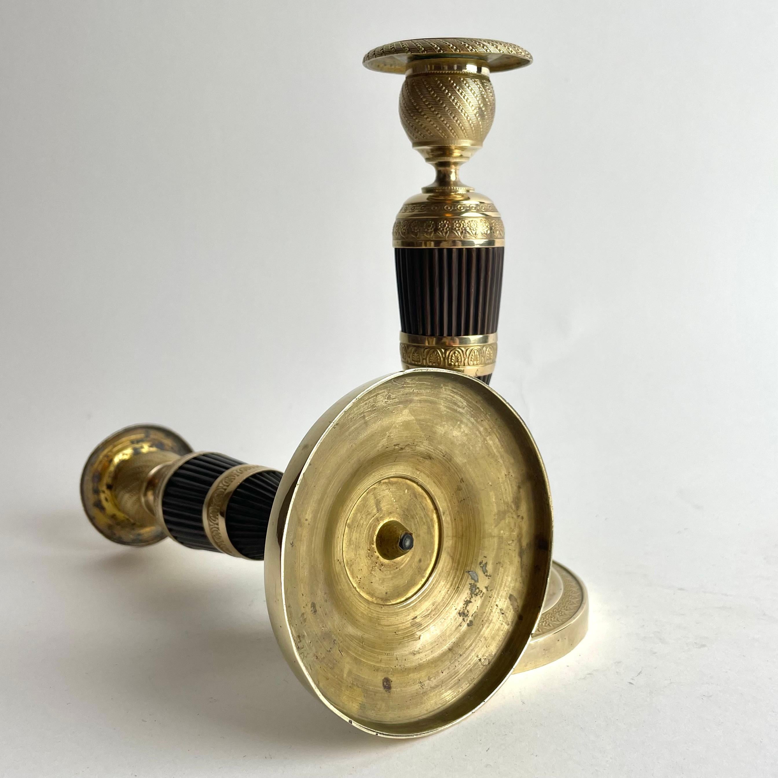 Pair of French Empire Gilt and Patinated Bronze Candlesticks, 1820s For Sale 5