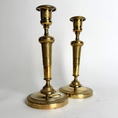 Paire de chandeliers Empire en bronze doré, France, années 1820