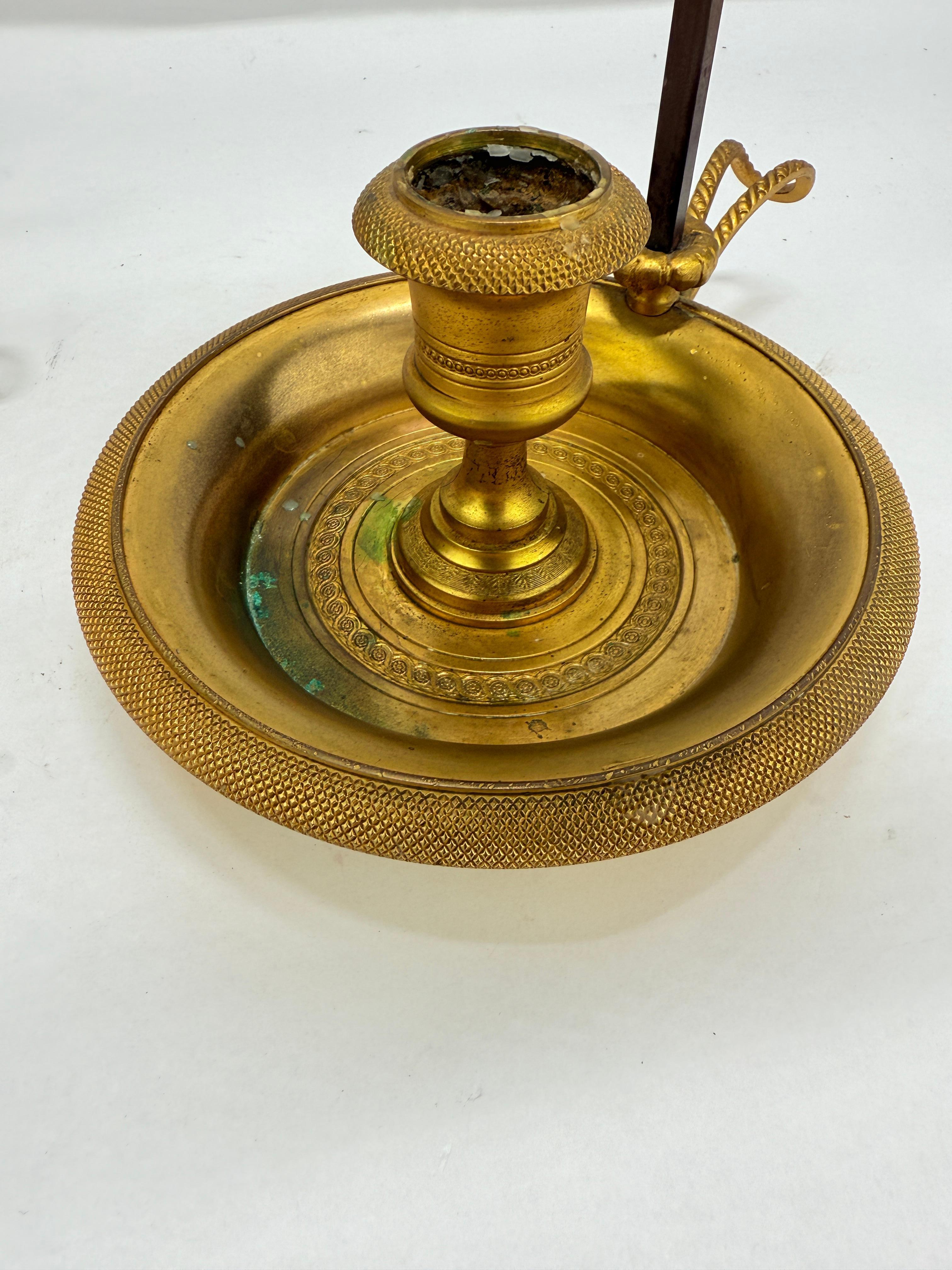Pair of French Empire Gilt-Bronze & Tole Bouillotte Candlesticks, E 20th Century in vendita 3
