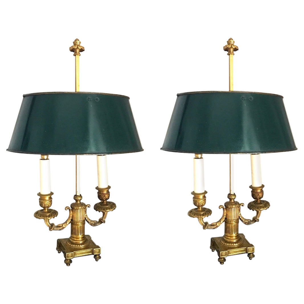 Coppia di lampade Bouillotte a due bracci in bronzo dorato stile Impero francese o lampade da tavolo, 1815 in vendita