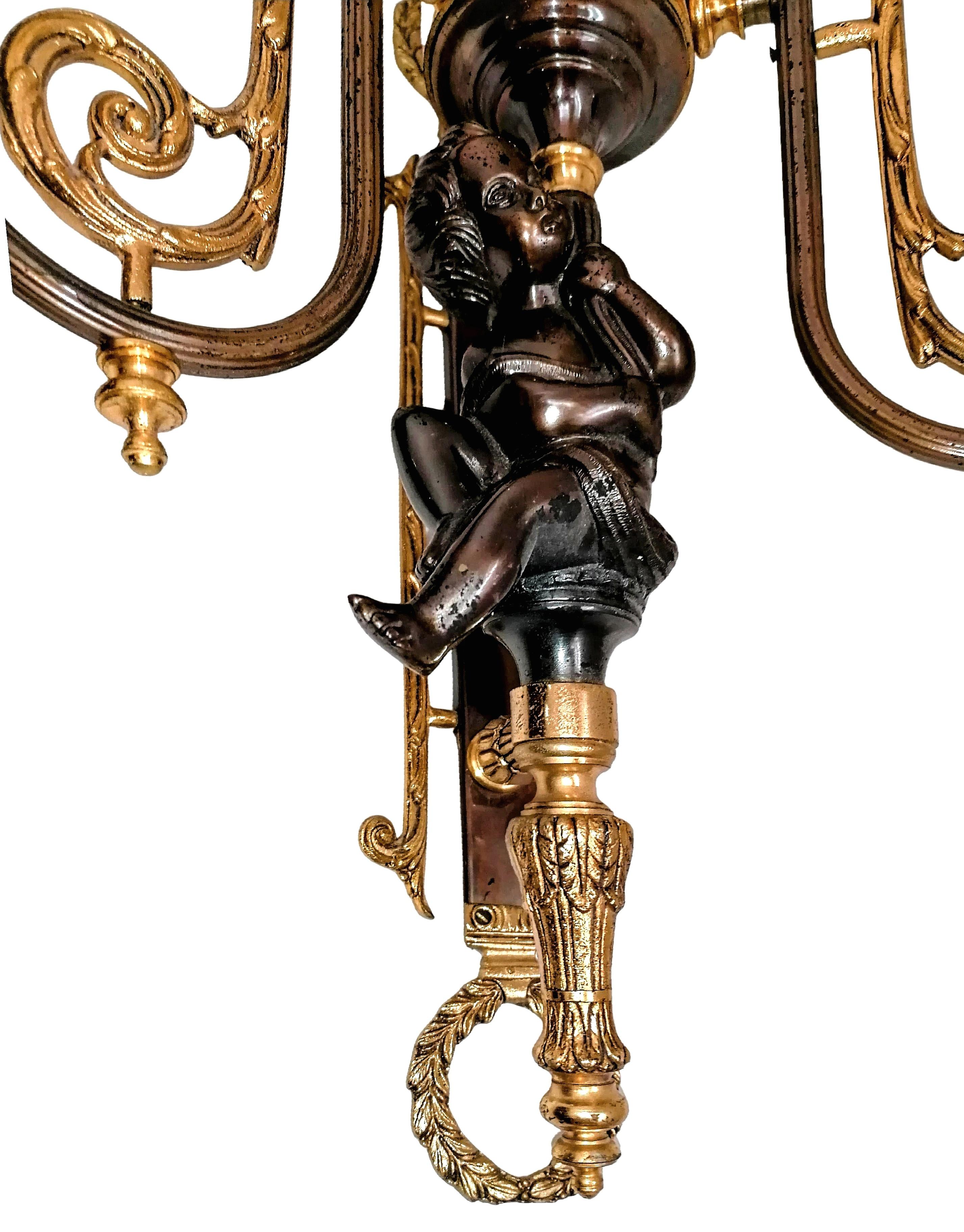 Pareja de Apliques de Bronce Dorado Imperio Francés con Querubines Putti - Napoleón III en venta 2