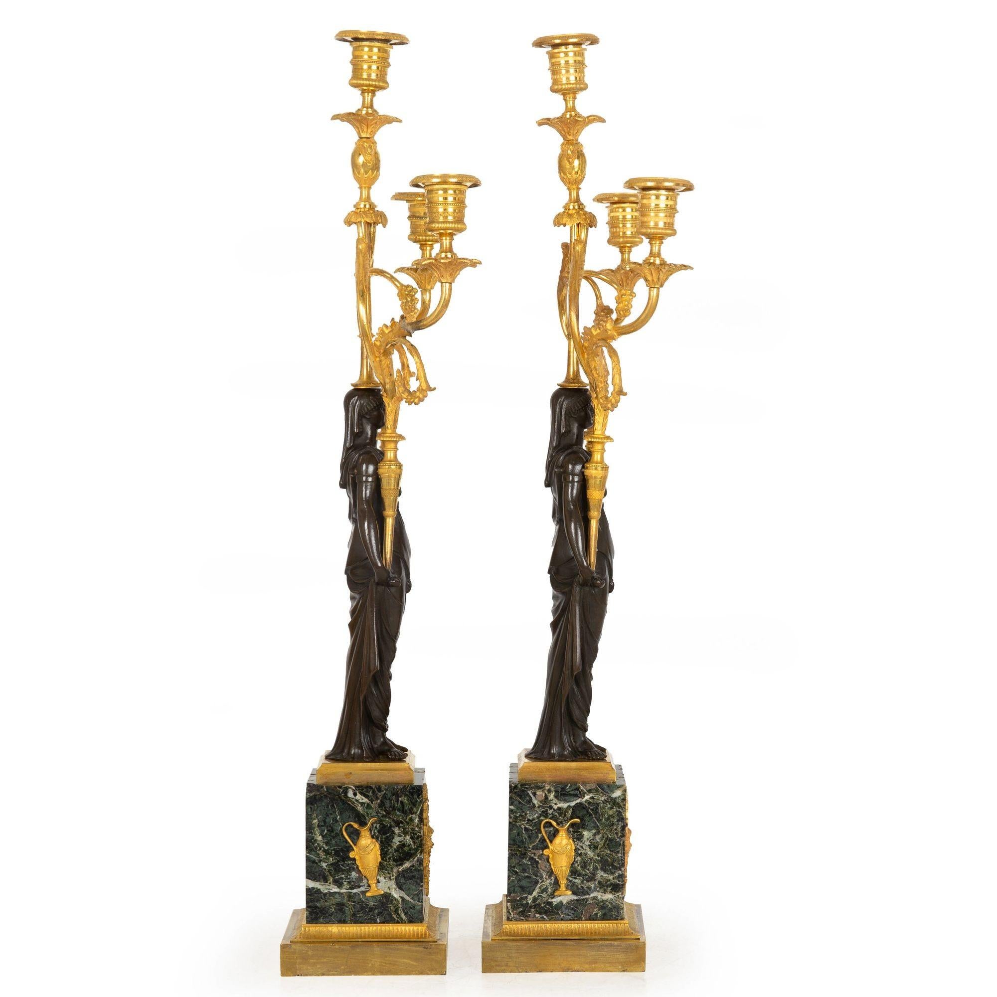 Pair of French Empire Gilt Patinated Bronze Three-Light Candelabra ca. 1815 For Sale 1