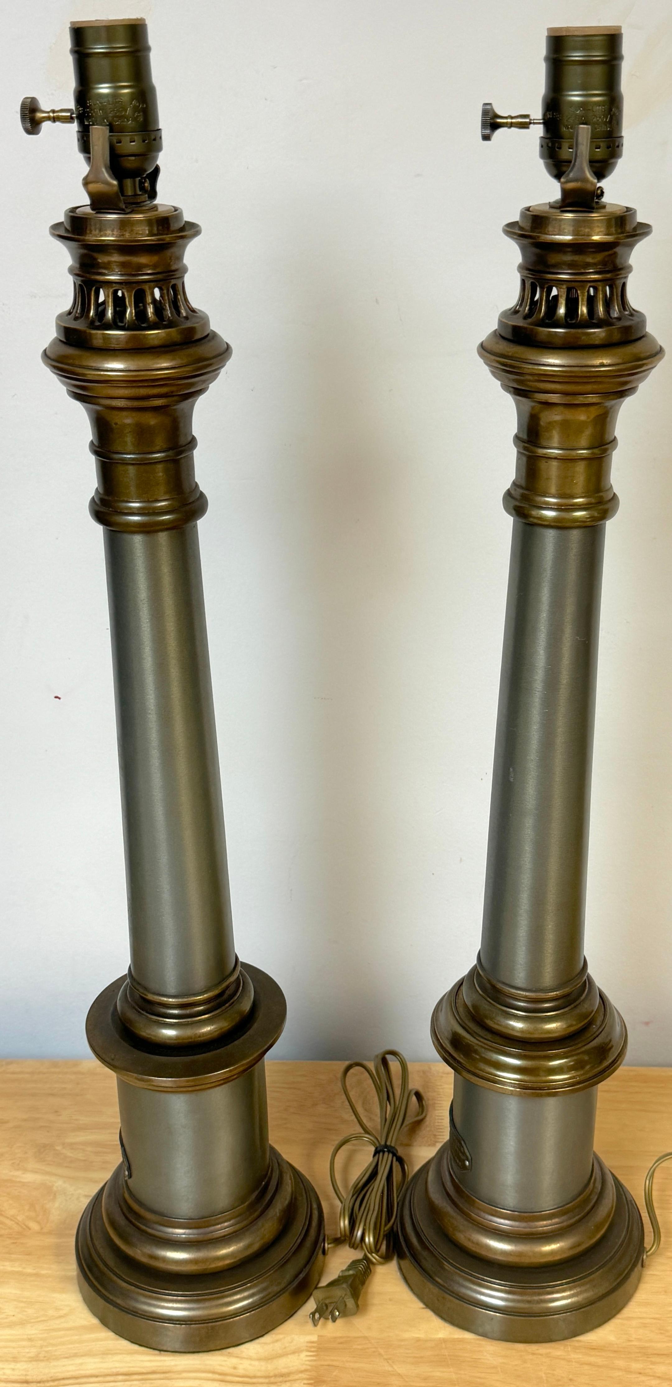 Pair of French Empire Lampea A. Moderateur Steel & Brass Column Lamps, 1830s For Sale 2