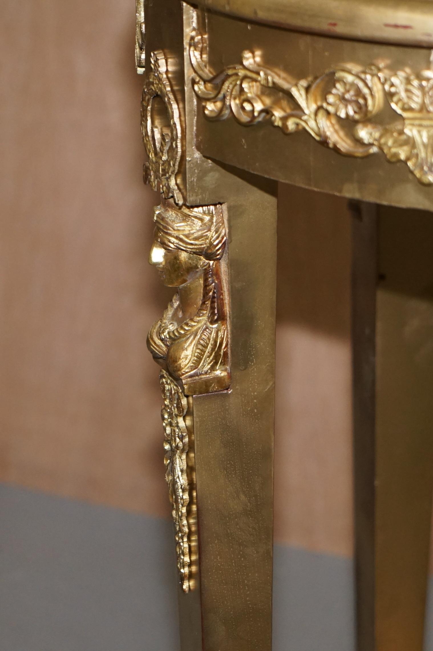 Paar französische Empire-Büstenständer aus vergoldetem Holz und Marmor, Louis-XVI.-Stil, Jardinire im Angebot 5