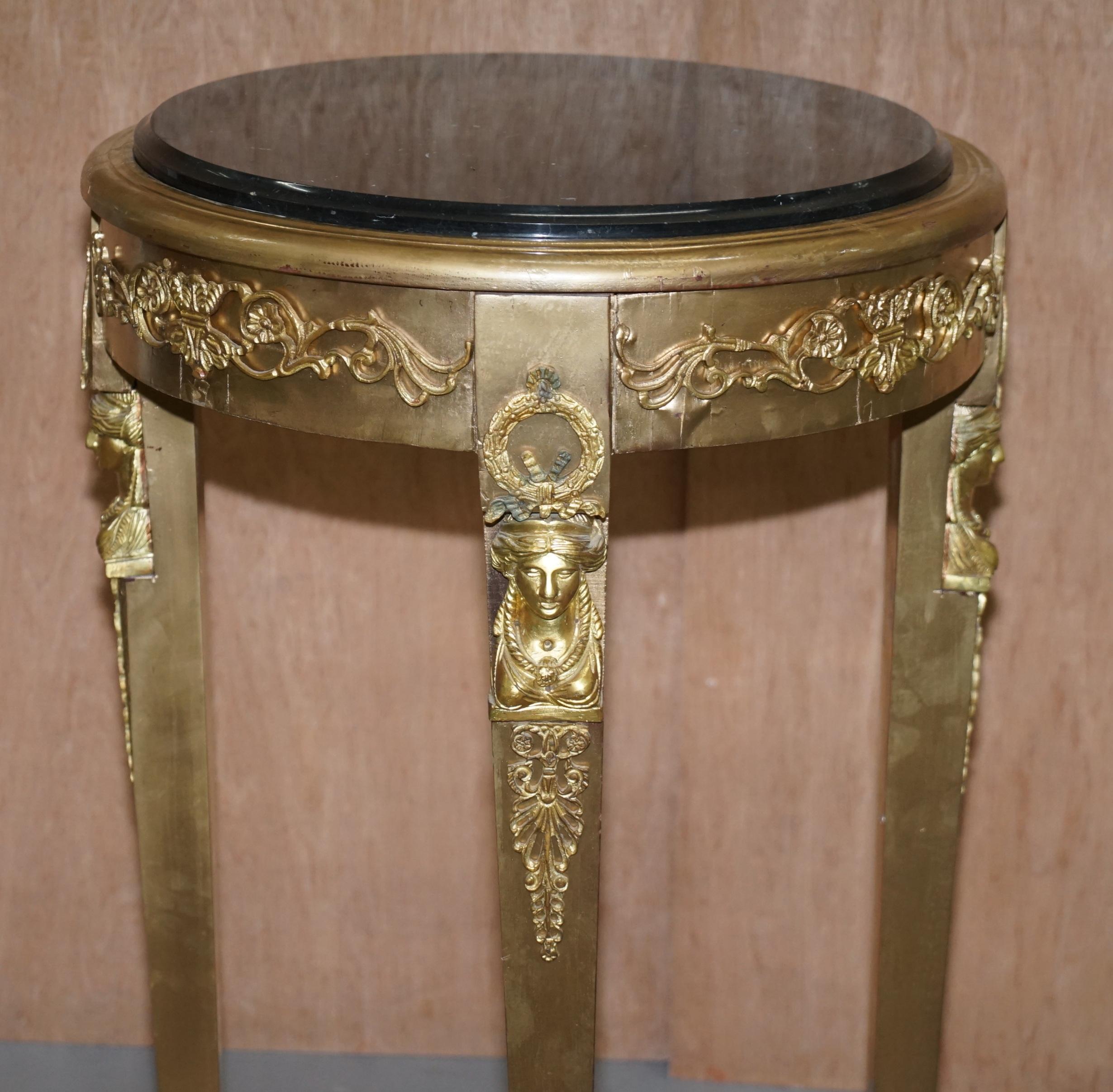 Paar französische Empire-Büstenständer aus vergoldetem Holz und Marmor, Louis-XVI.-Stil, Jardinire im Angebot 8