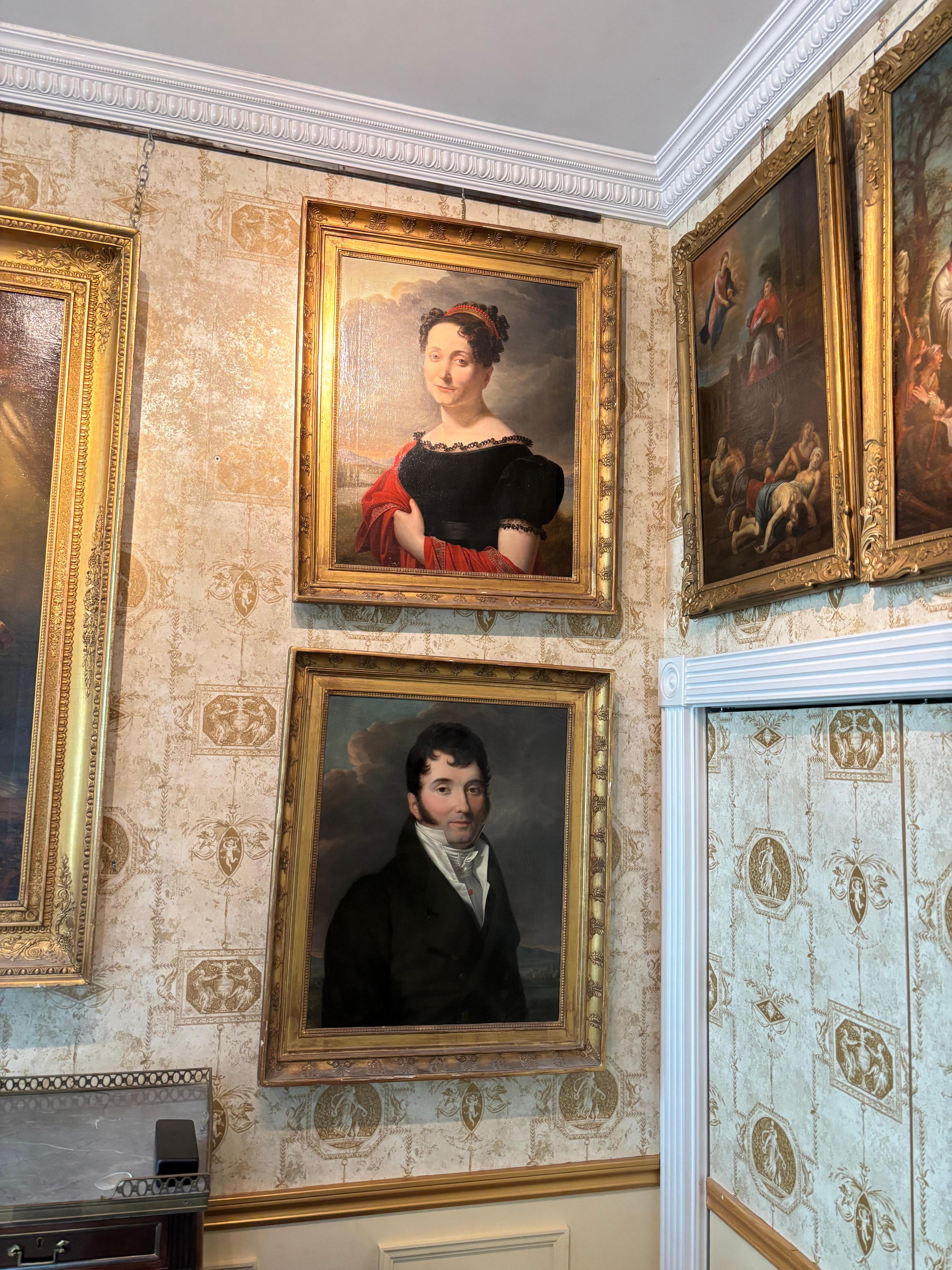 Paire de portraits d'un couple aristocrate de l'Empire français par Borel datés de 1819 en vente 6