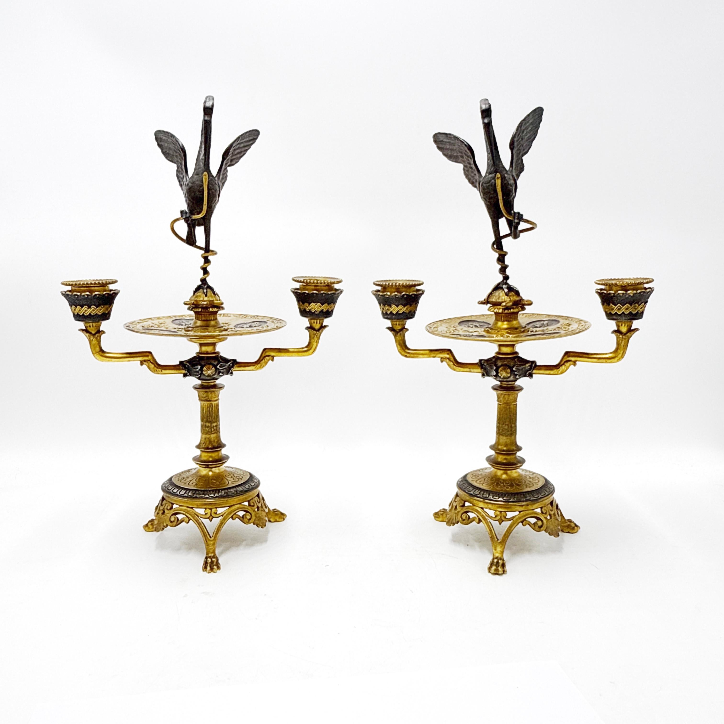 Pareja de candelabros de bronce dorado y patinado de renacimiento imperio francés en Bueno estado para la venta en Victoria, BC