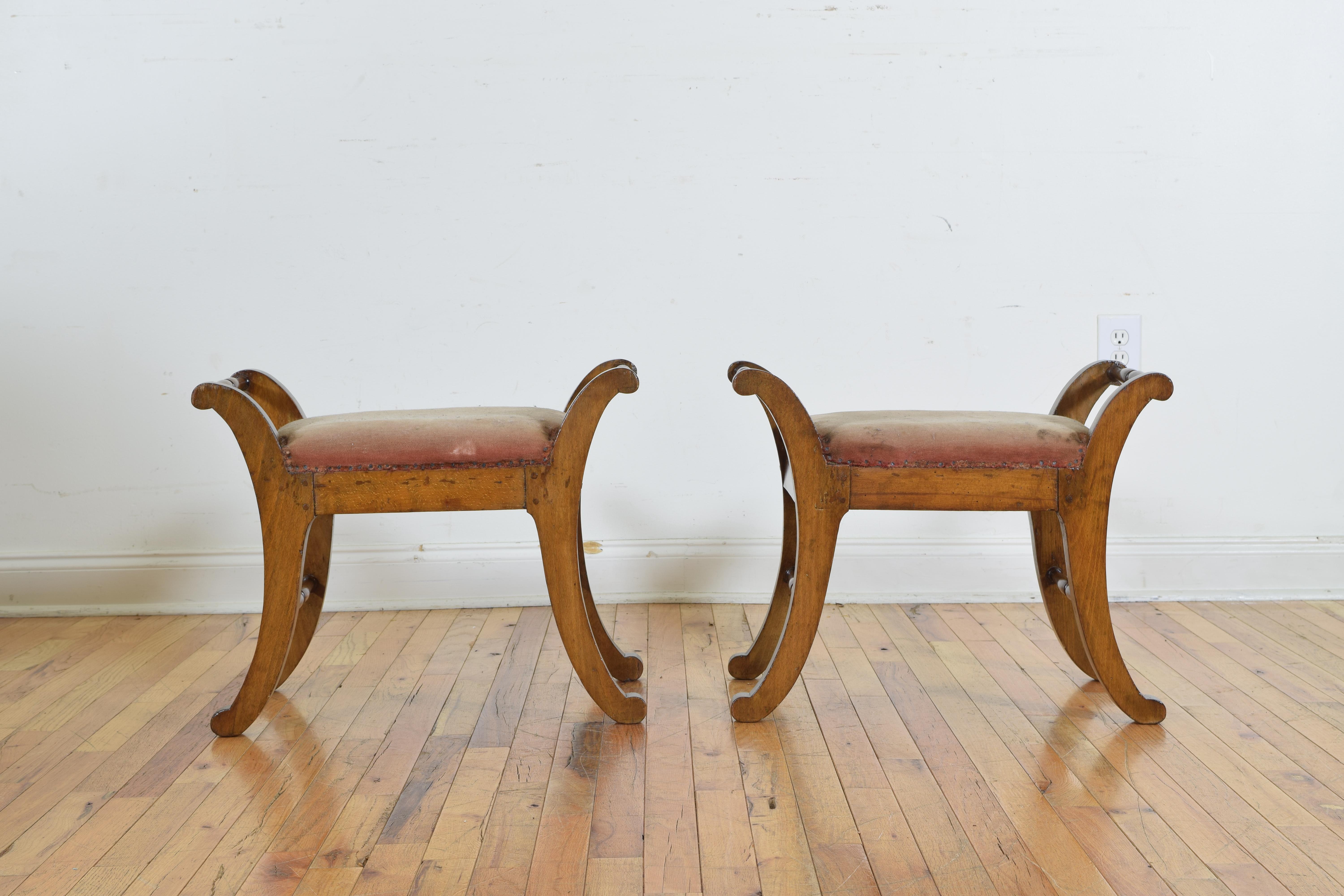 Pair of French Empire Style Light Walnut Benches, Early 20th Century In Excellent Condition In Atlanta, GA
