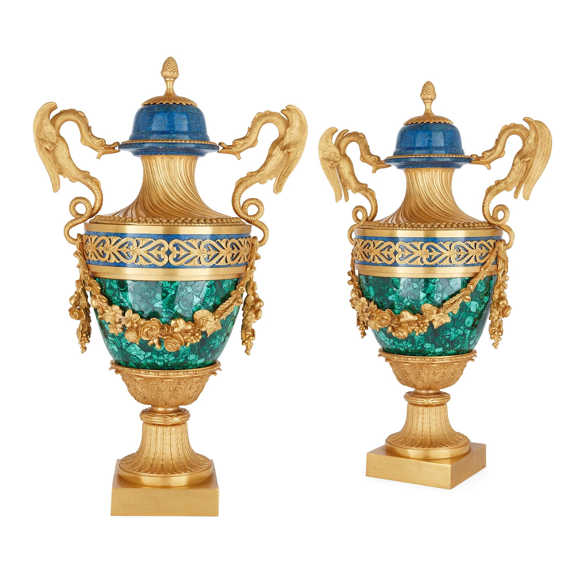 Coppia di vasi in stile impero francese in malachite, lapislazzuli e ormolo