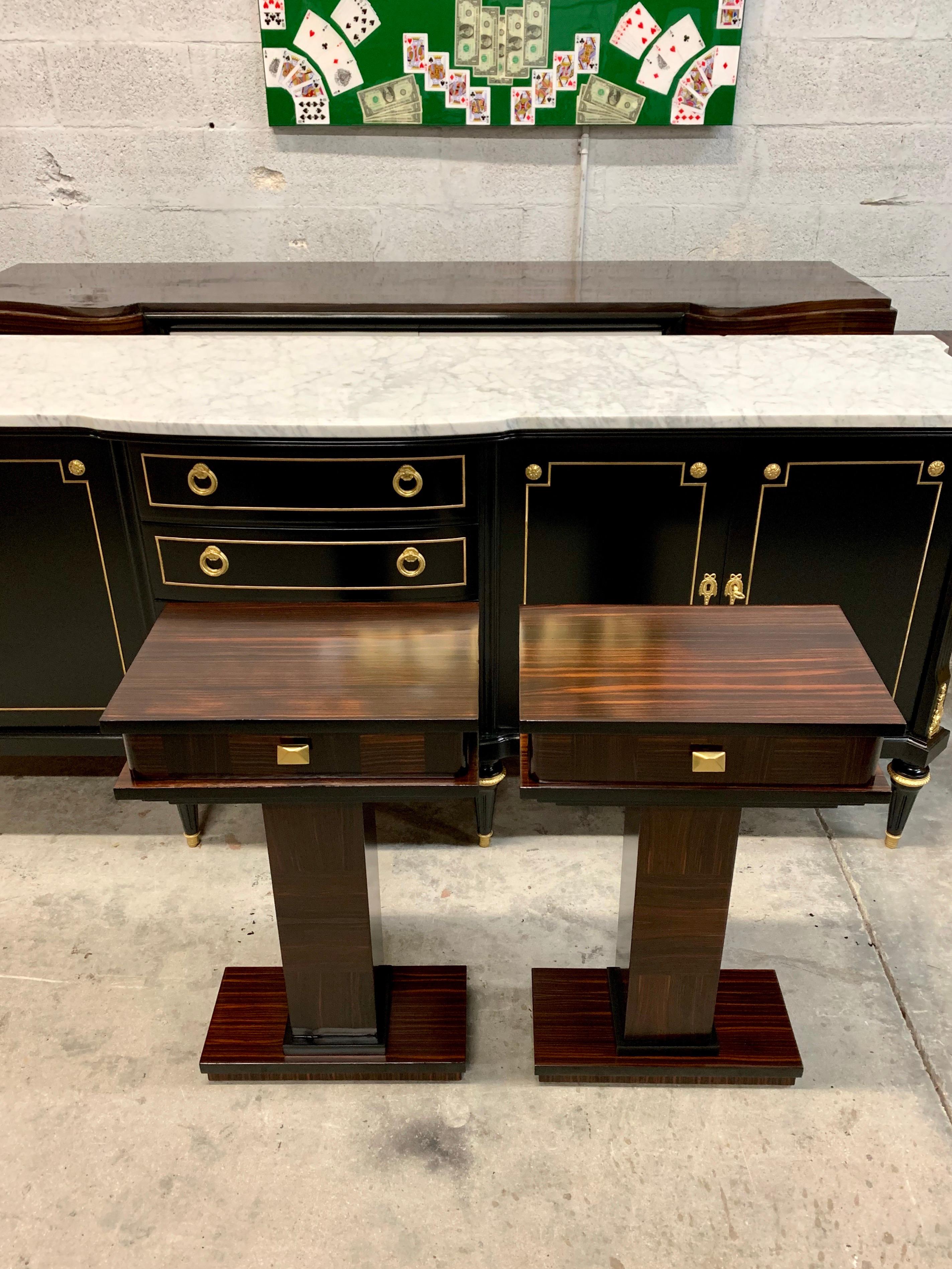 Pair of French Exotic Macassar Ebony Nightstand or Side Tables, 1940s 5
