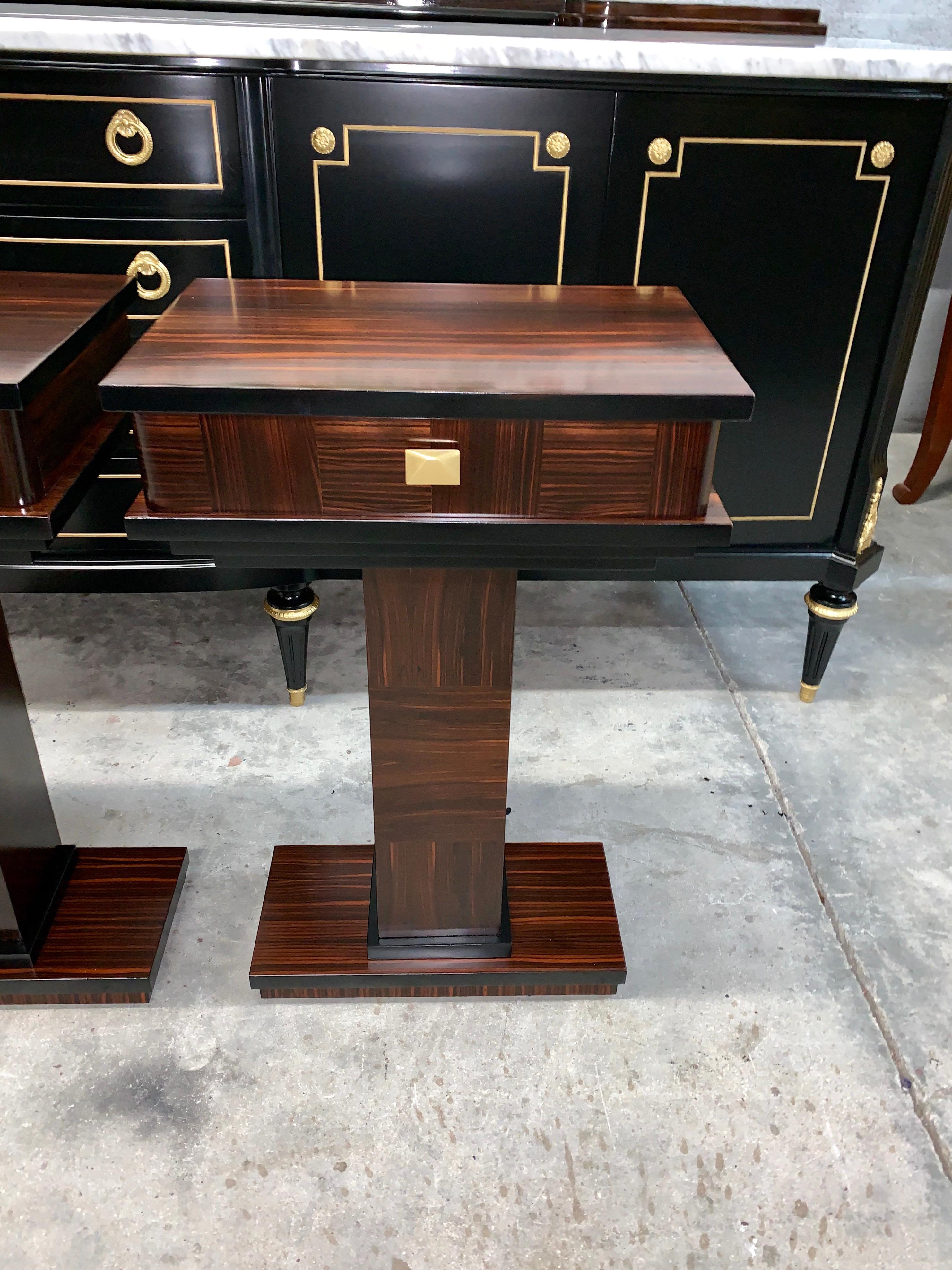 Pair of French Exotic Macassar Ebony Nightstand or Side Tables, 1940s 9
