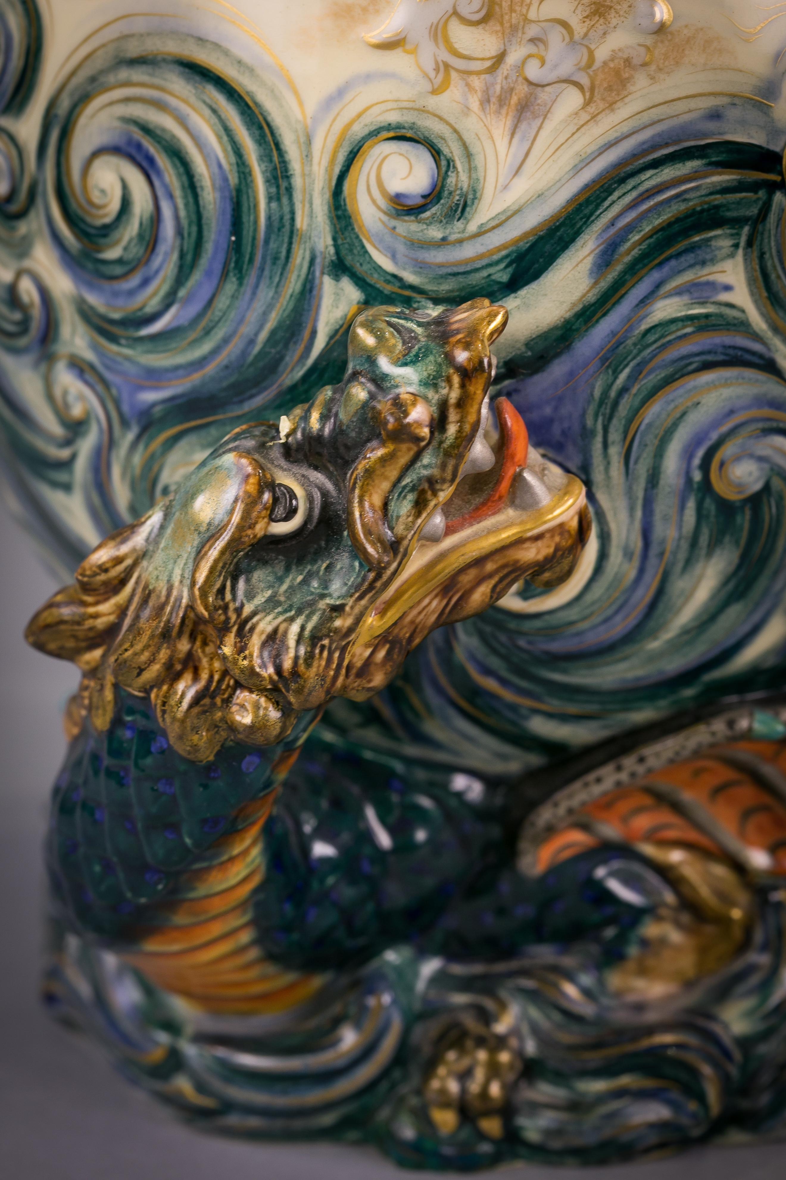 Coppia di vasi di faience francese, Luneville, 1875 circa In condizioni ottime in vendita a New York, NY