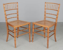Paire de chaises françaises en faux bambou