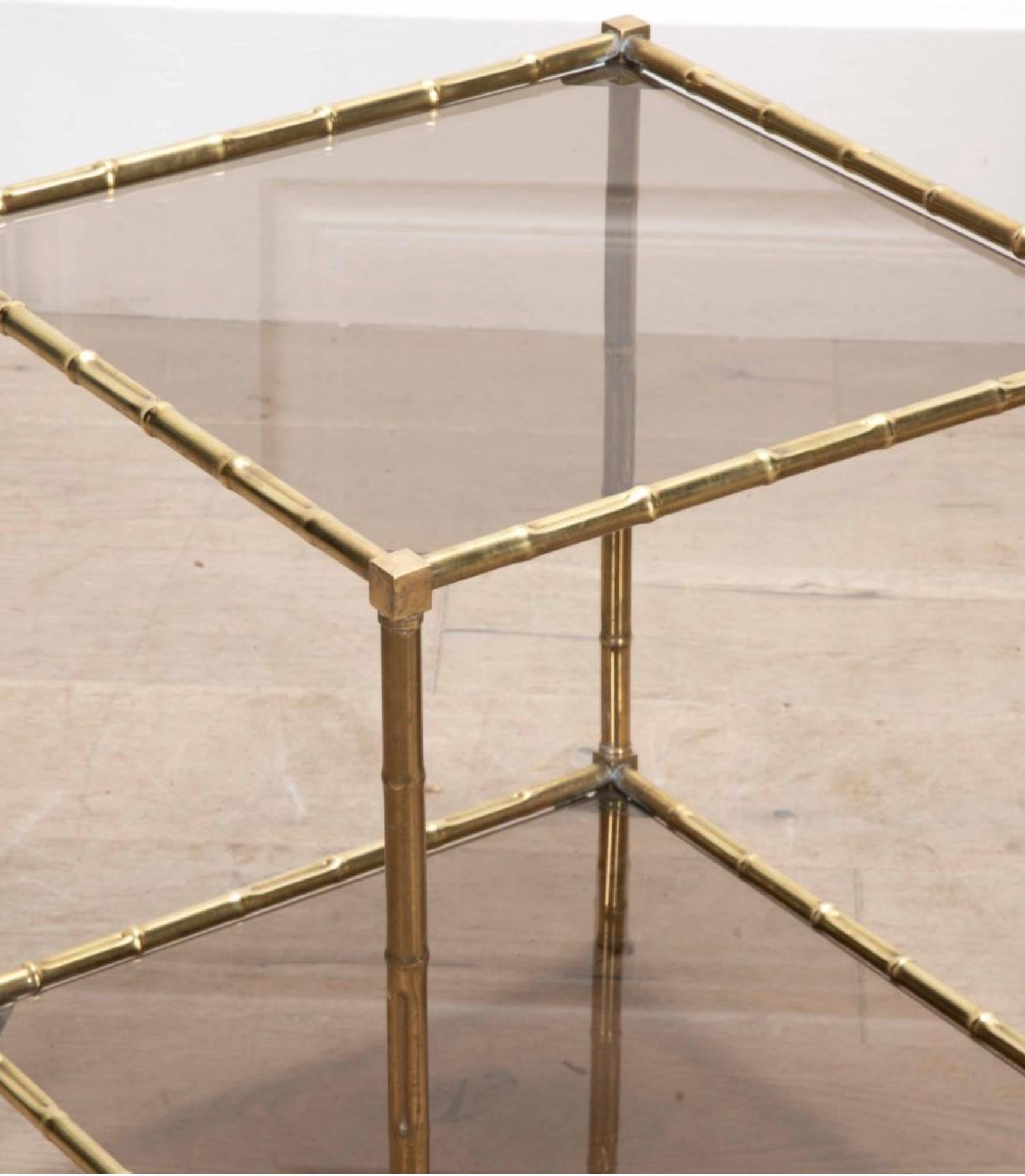 20ième siècle Paire de tables d'appoint françaises en faux bambou en vente