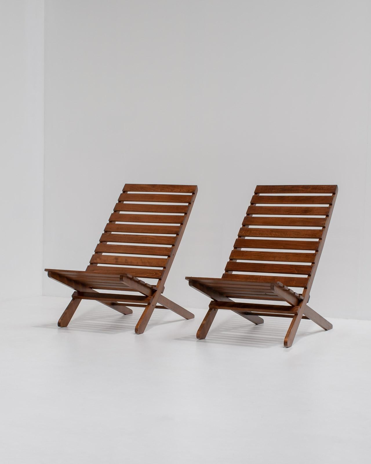 Mid-Century Modern Pair of French Folding Chairs in Stained Teak, France 1950s For Sale