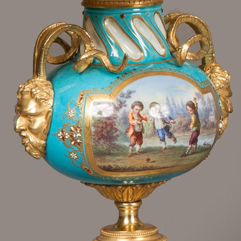 Pair of French Gilt and Blue 'Sevres' Porcelain Lamps In Excellent Condition For Sale In London, GB
