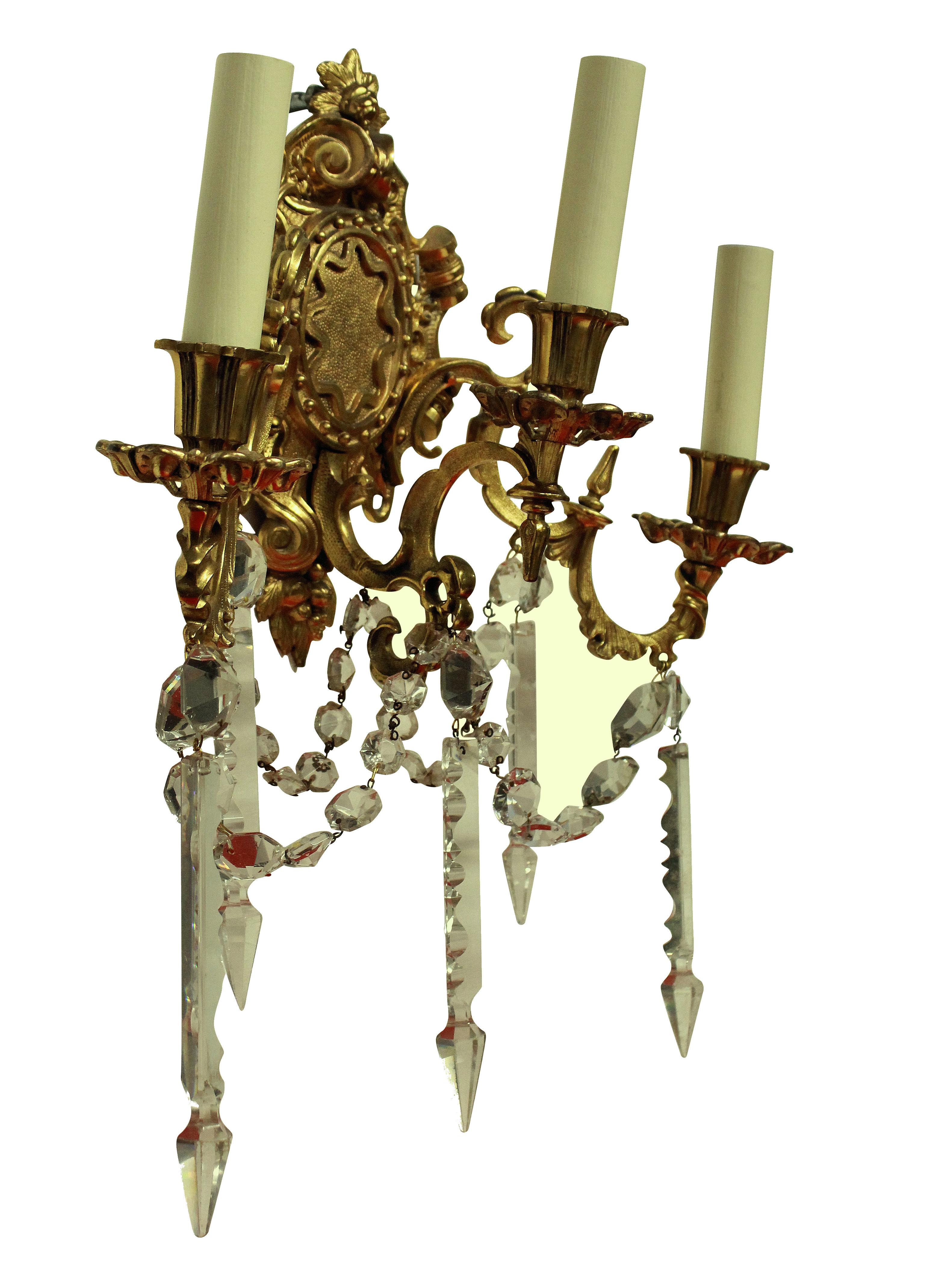 Pair of French Gilt Bronze and Cut-Glass Wall Lights In Good Condition In London, GB