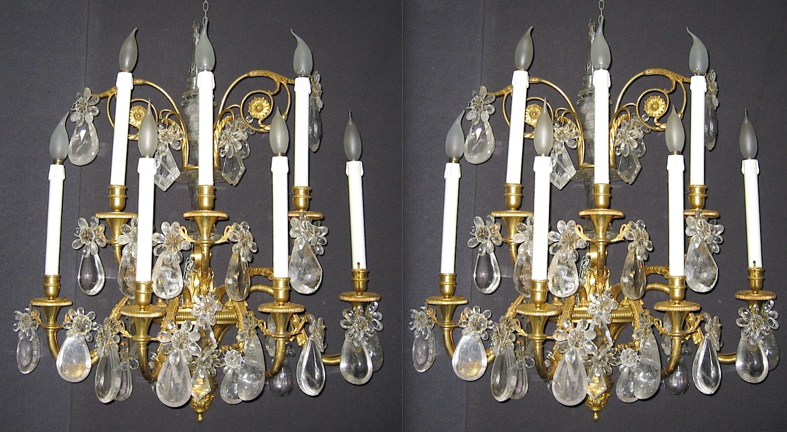 Coppia di applique francesi in bronzo dorato e cristallo di rocca Neoclassico in vendita 5