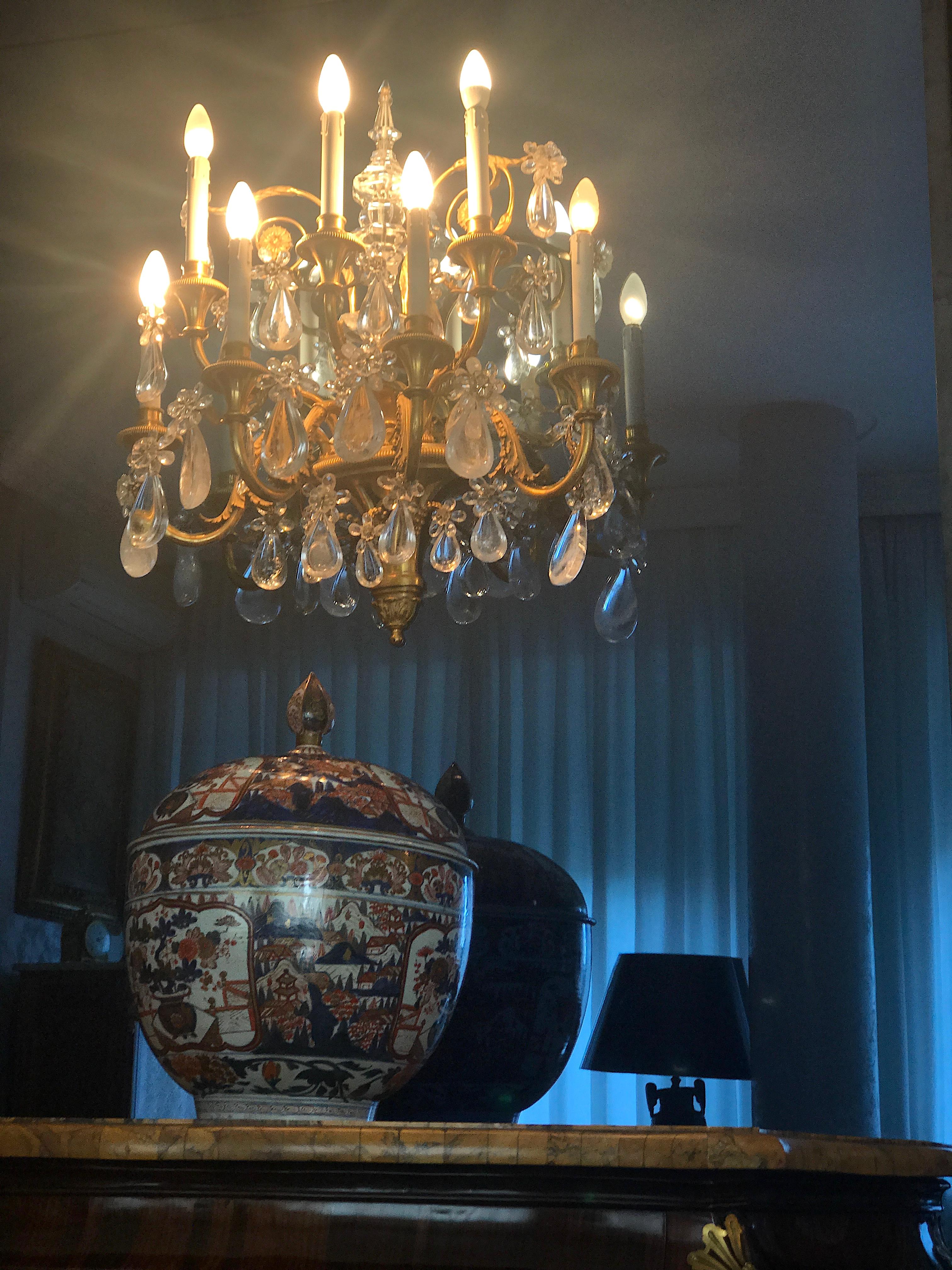 Coppia di applique francesi in bronzo dorato e cristallo di rocca Neoclassico in vendita 3