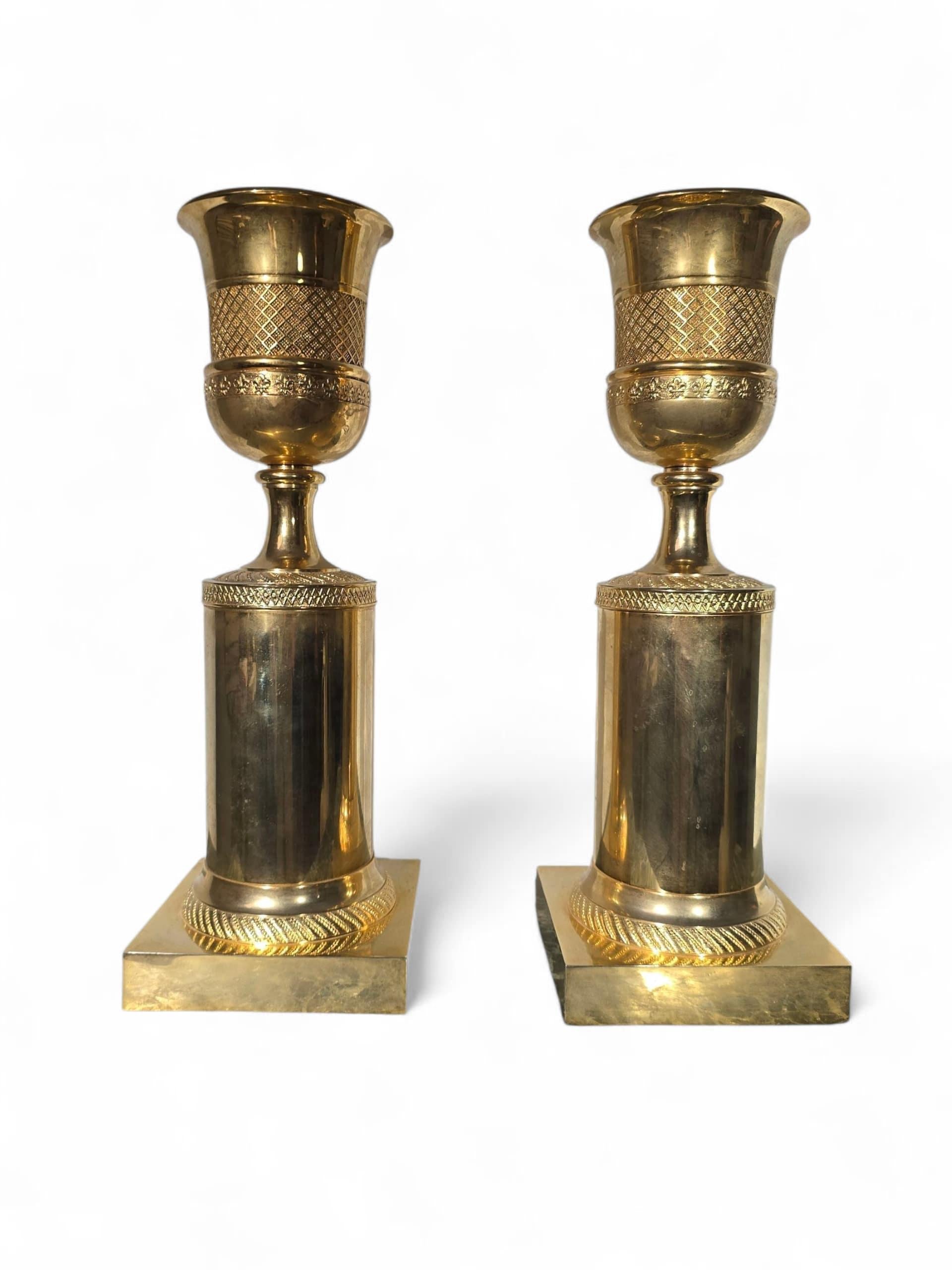 Coppia di calici francesi in bronzo dorato, 1950 circa In condizioni buone in vendita a Madrid, ES