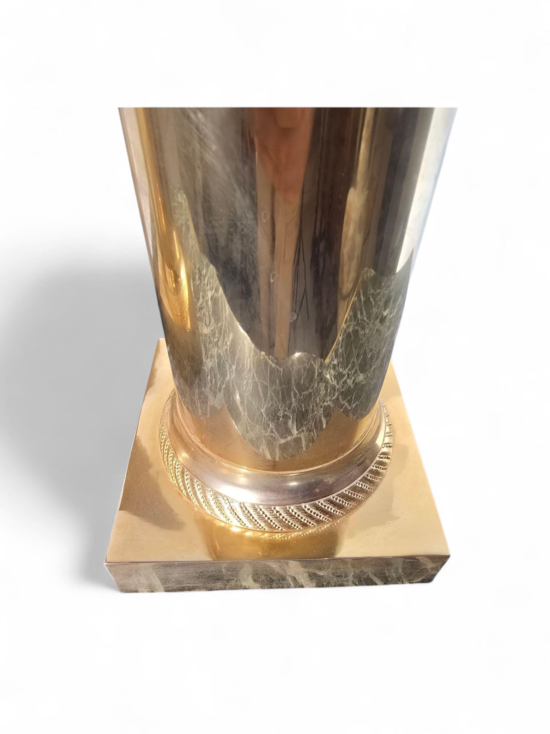 Coppia di calici francesi in bronzo dorato, 1950 circa in vendita 1