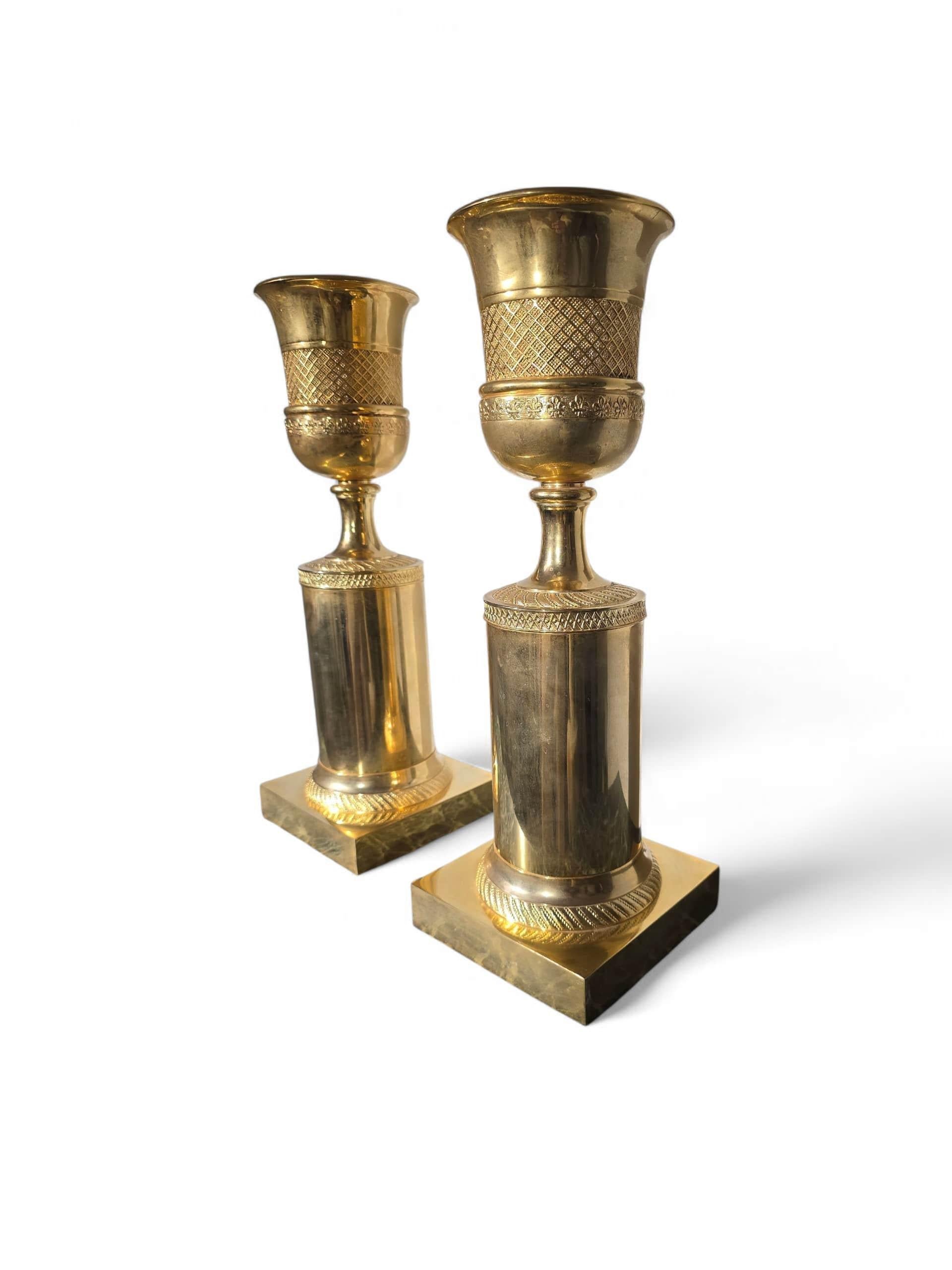 Coppia di calici francesi in bronzo dorato, 1950 circa in vendita 4