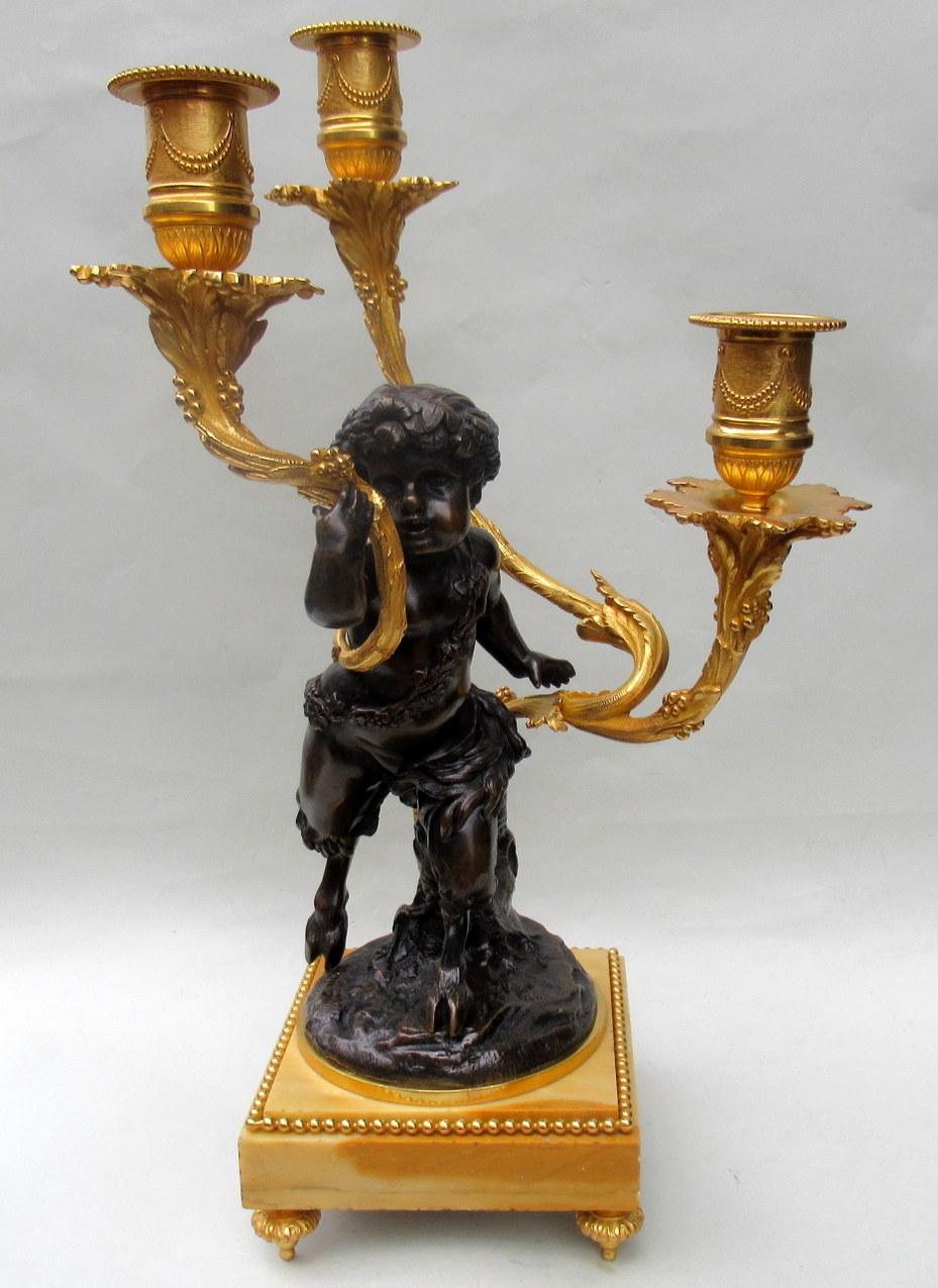 Début de l'époque victorienne Paire de candélabres français Clodion Grand Tour en bronze doré et bronze doré et marbre de Sienne en vente
