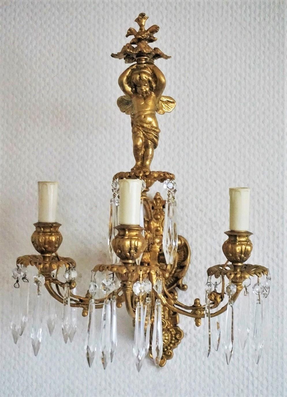 Pair of French Gilt Bronze Putti Three-Arm Wall Sconces, Early 19th Century 1