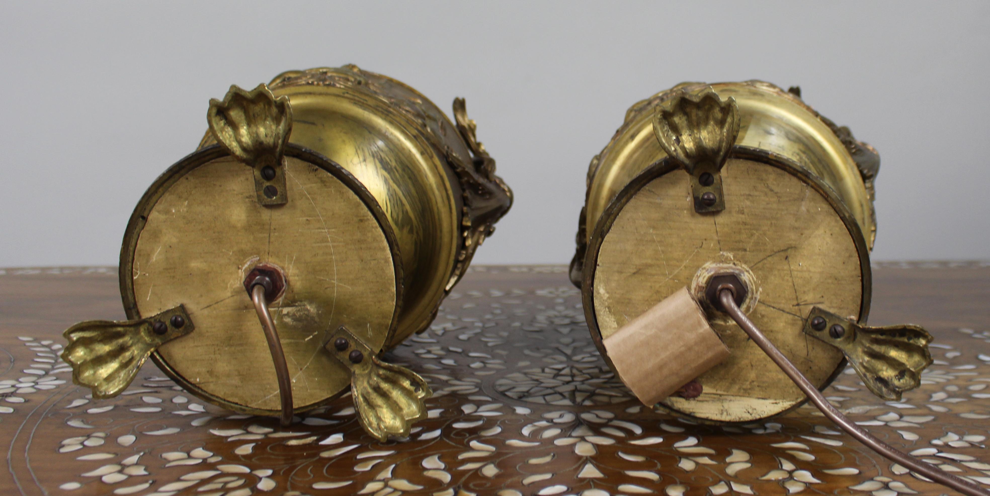 Pair of French Gilt Bronze Urn Lamps with Putti Reliefs, circa 1900 For Sale 8