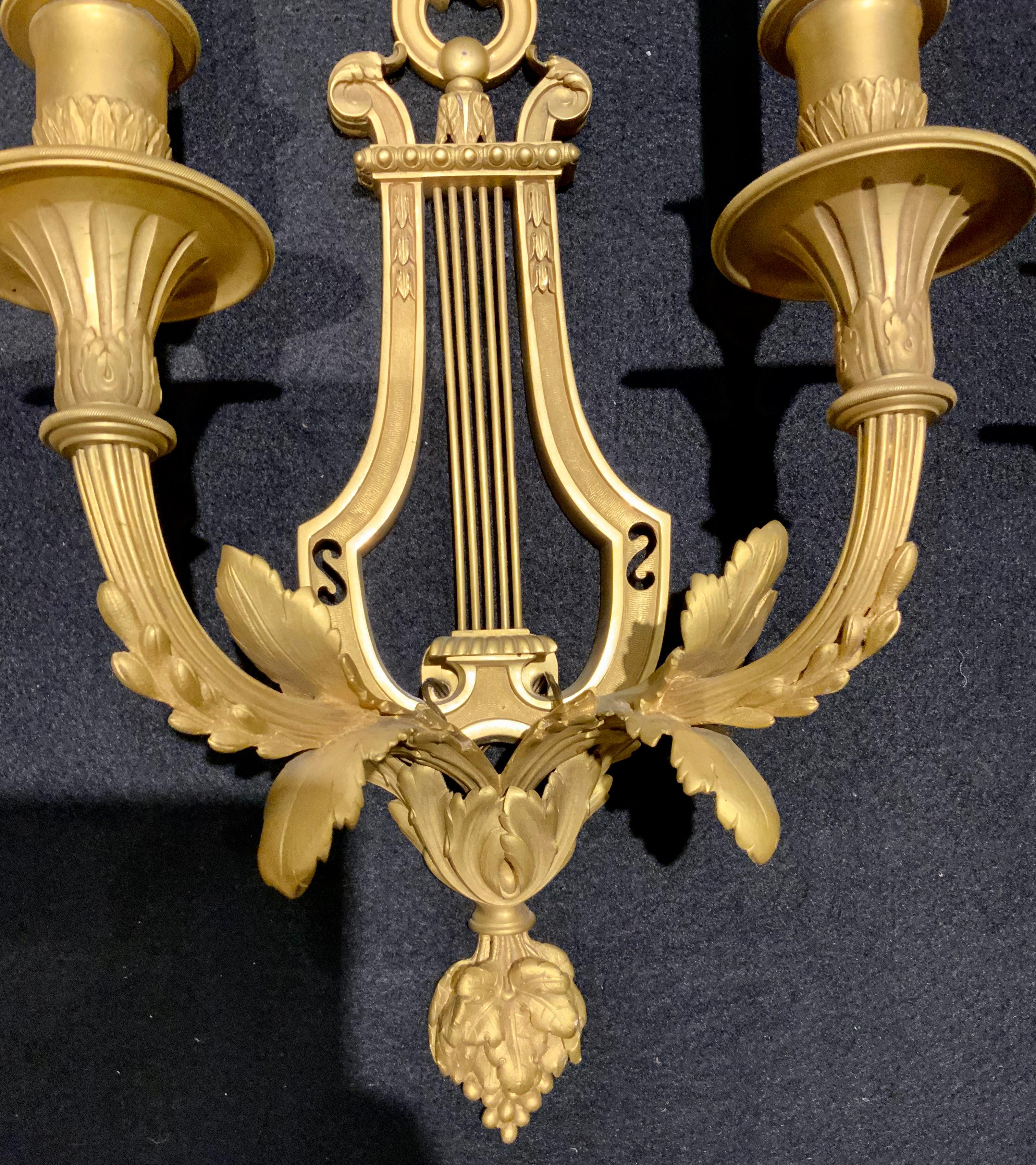 Pair of  French gilt bronze wall sconces with two lights, 19 th c. In Excellent Condition For Sale In Houston, TX