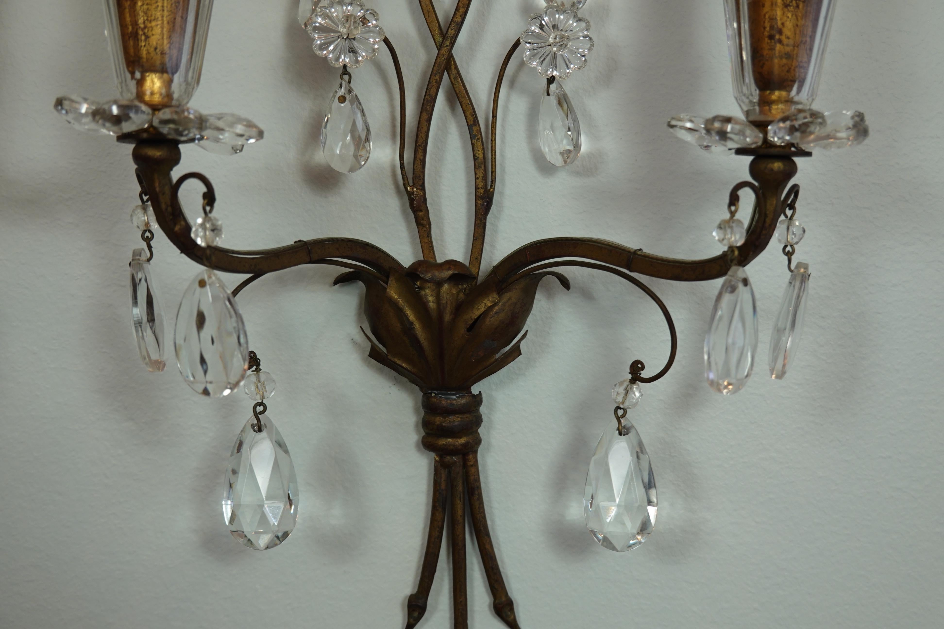 Pair of French Gilt-Metal and Crystal Leaf Sconces by Maison Baguès For Sale 2